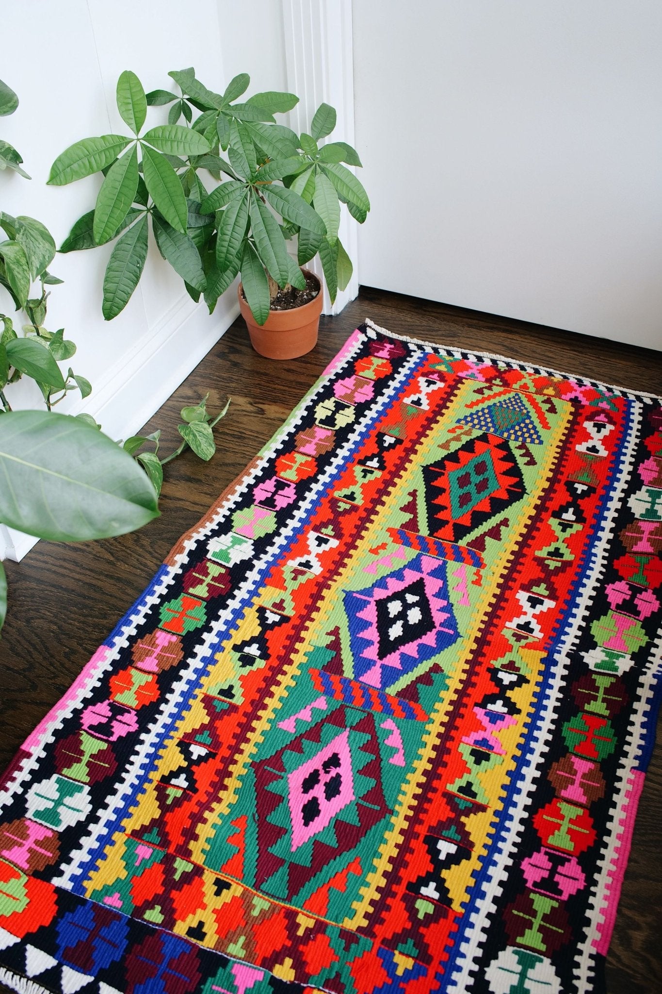 'Aerial' Small Vintage Turkish Kilim Rug - 2’8” x 4’5” - Canary Lane
