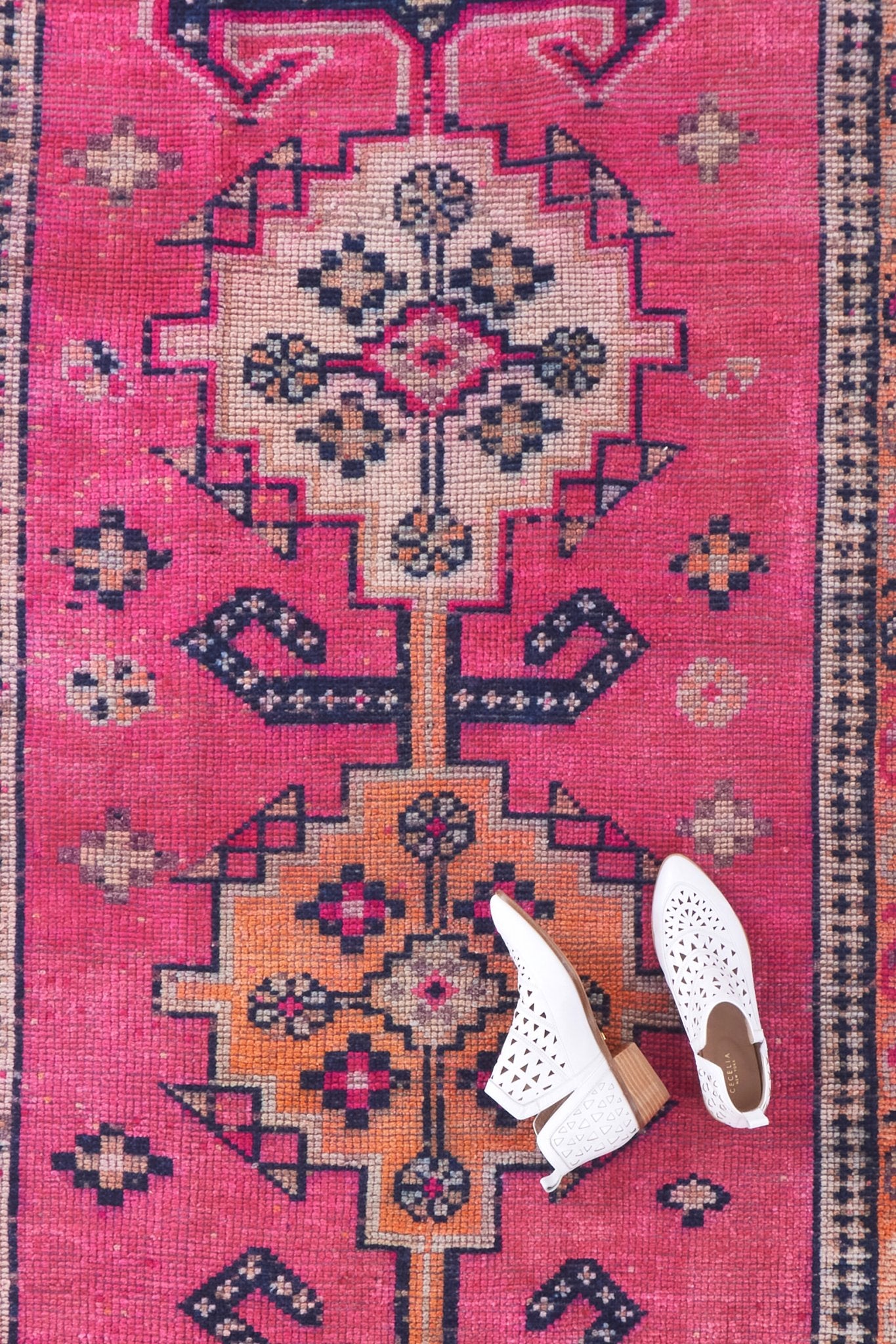 'Ahola' Vintage Turkish Runner - 3'5'' x 10'2'' - Canary Lane