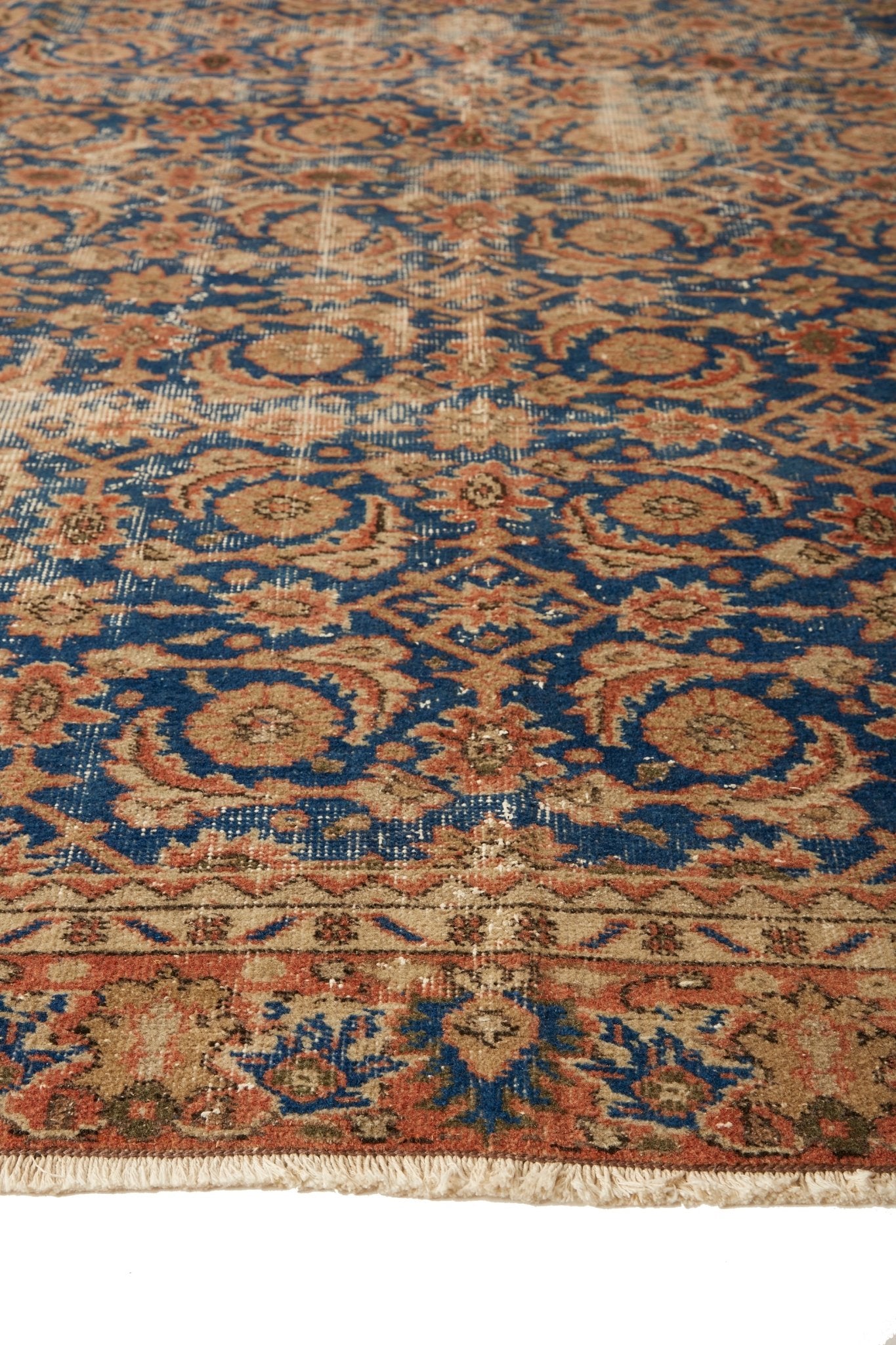 'Aquarius' Turkish Vintage Area Rug - 6'9