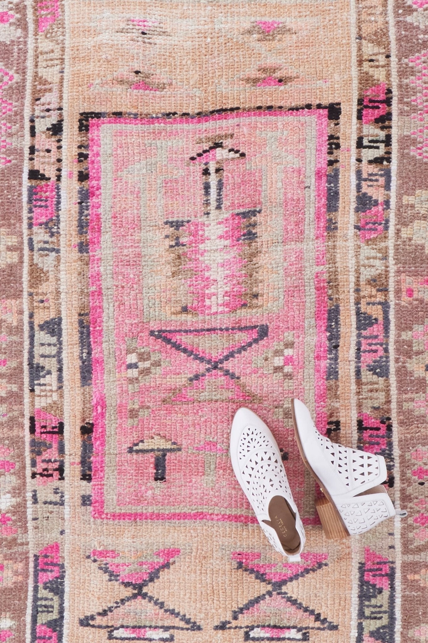 'Bea' Heirloom Vintage Turkish Runner - 2'6.5'' x 10'2'' - Canary Lane