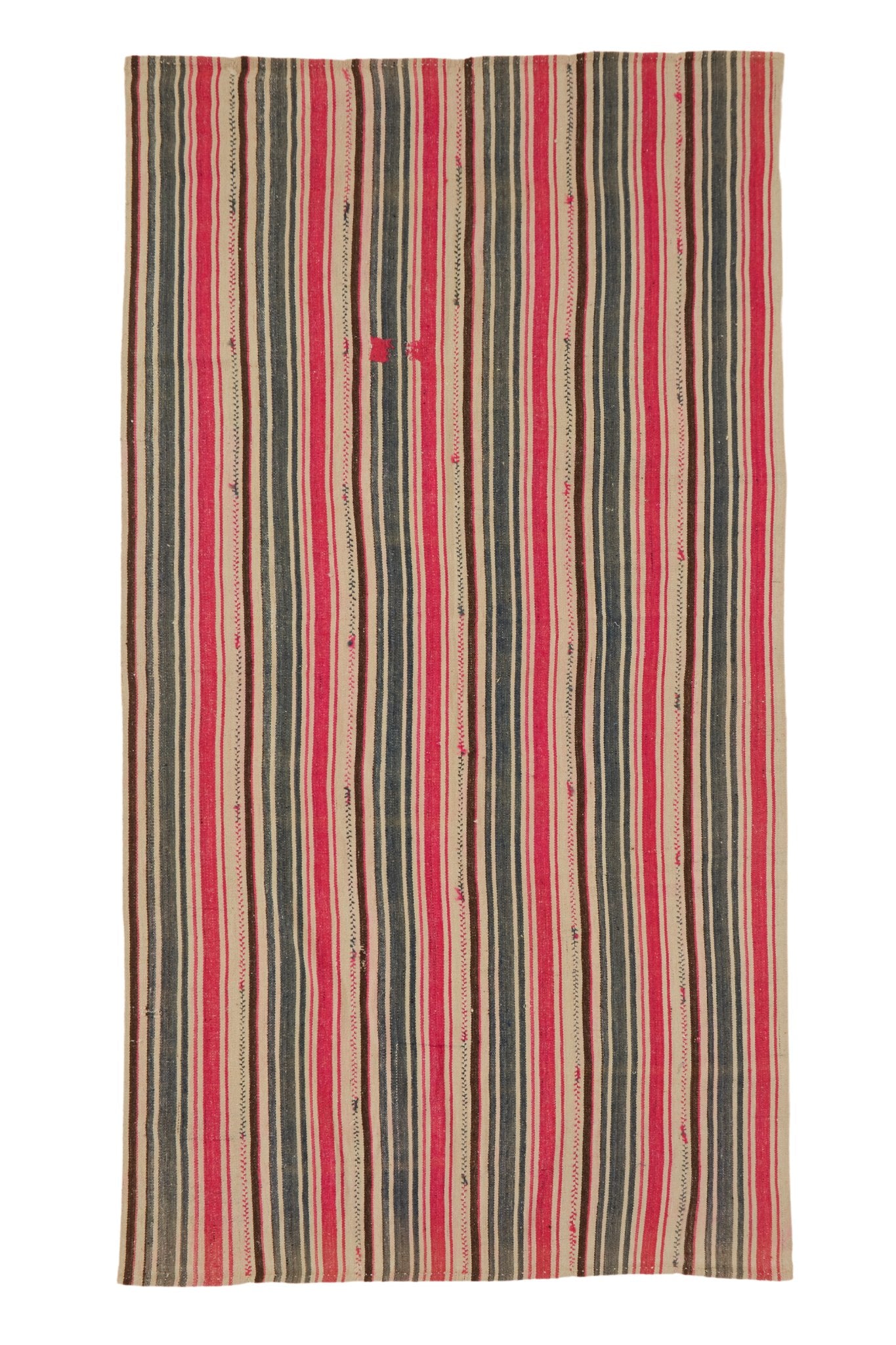 'Berry' Vintage Heirloom Area Rug - 5'9