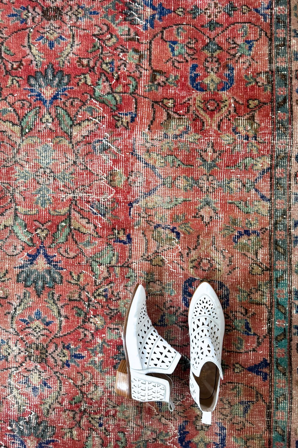'Cardinal' Vintage Turkish Rug - 5'1.5