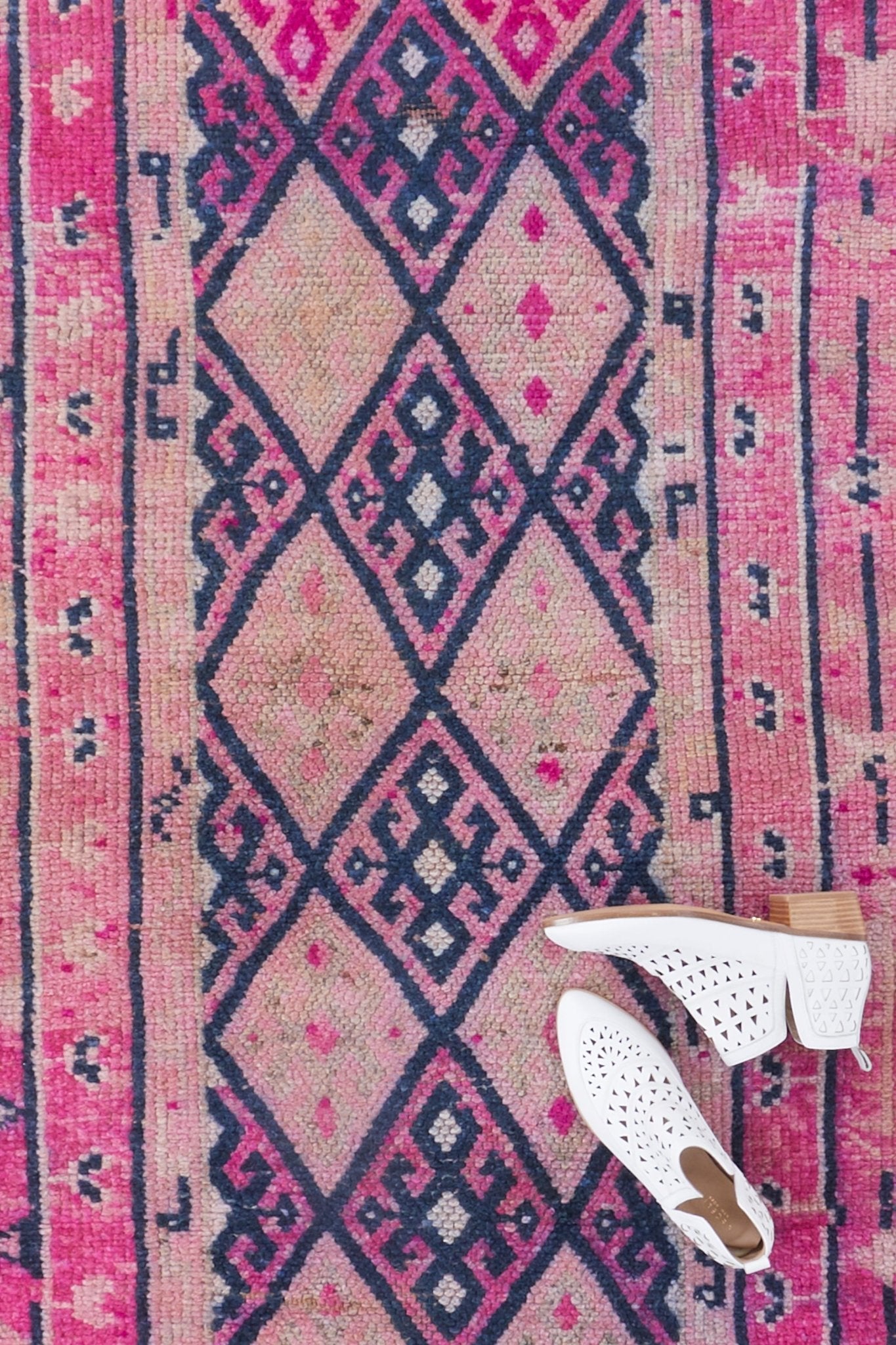 'Carnival' Turkish Runner Rug - 2'9'' x 10'6'' - Canary Lane