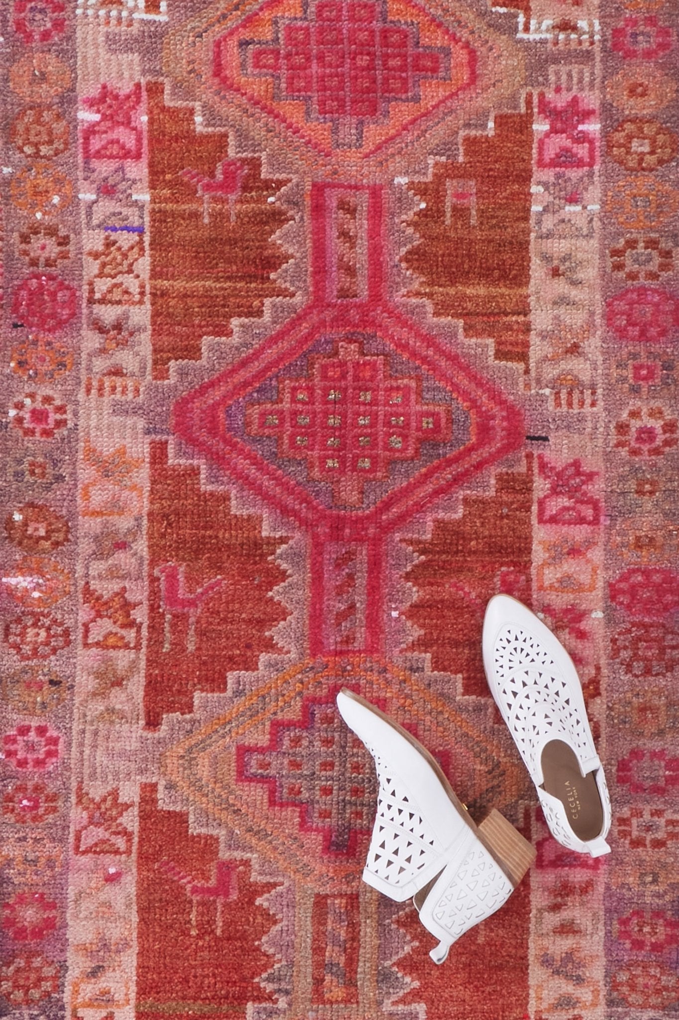 'Charlotte' Vintage Turkish Runner - 2'6'' x 11'9'' - Canary Lane