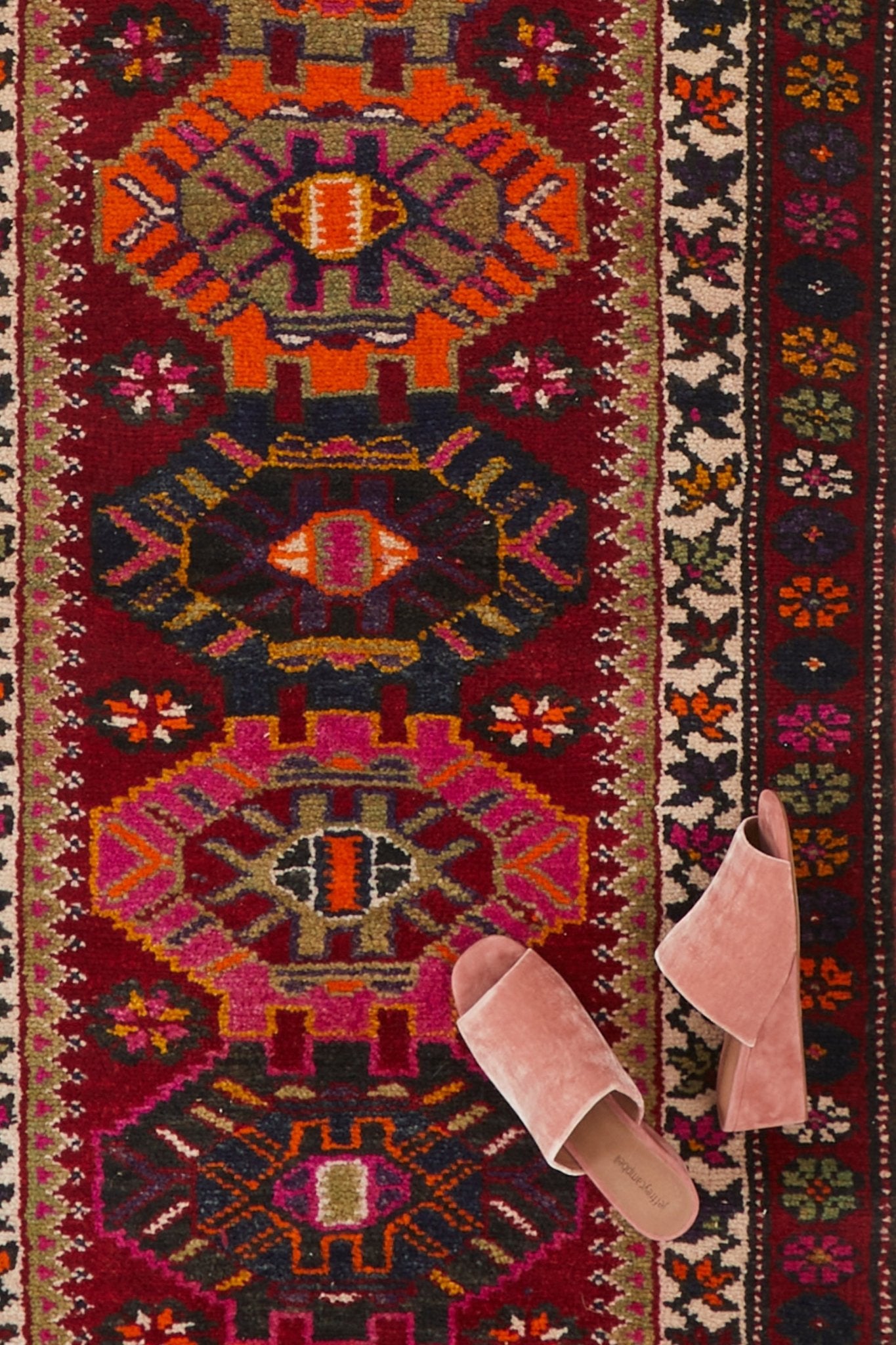 'Clementine' Vintage Turkish Runner - 2'11'' x 14'5'' - Canary Lane