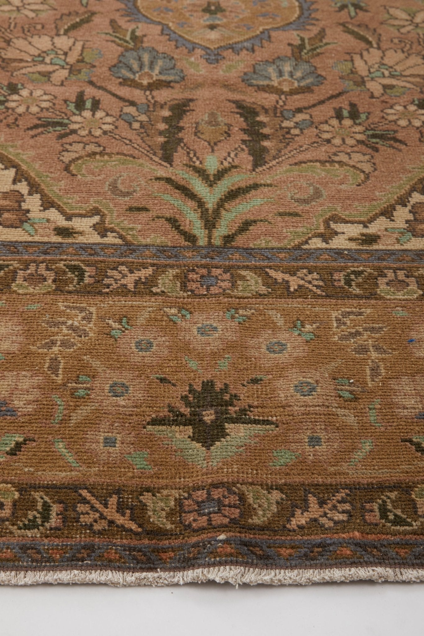 'Cyrus' Persian Antique Area Rug - 9'8'' x 12'7'' - Canary Lane