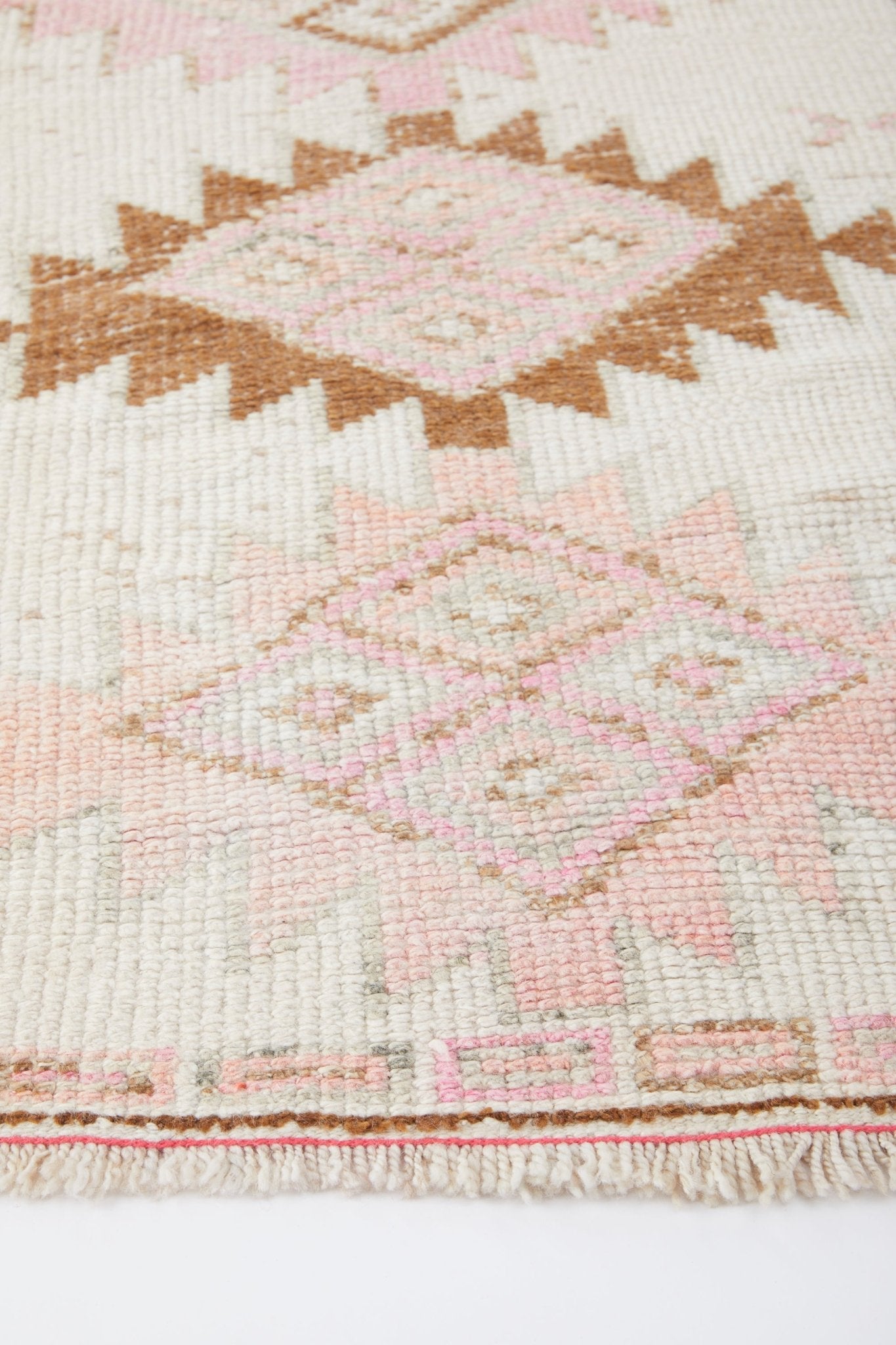'Faye' Rare Vintage Turkish Runner - 2'6.5'' x 10'2'' - Canary Lane