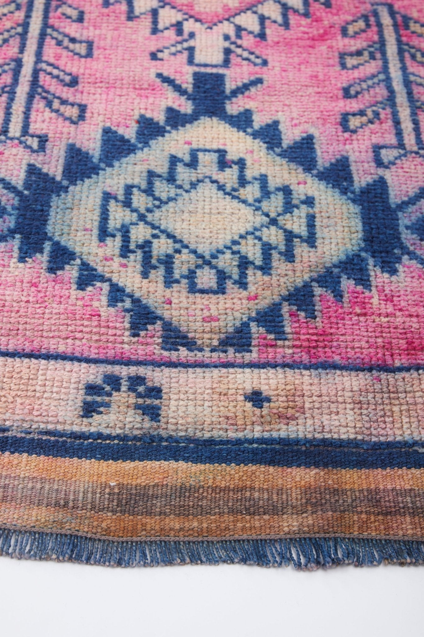 'Flamingo' Vintage Turkish Runner - 2'9'' x 10'8'' - Canary Lane