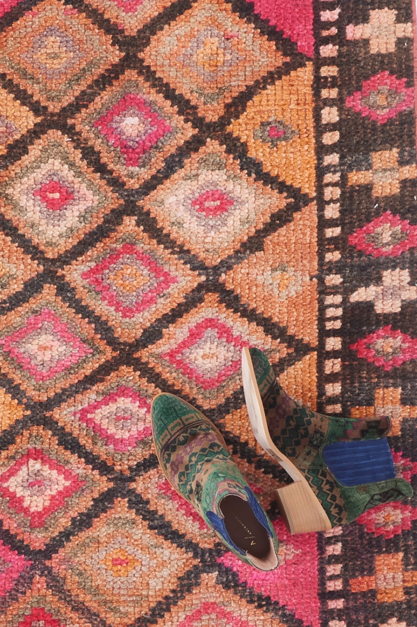 'Gemstone' Vintage Turkish Runner - 2'7'' x 10'6'' - Canary Lane