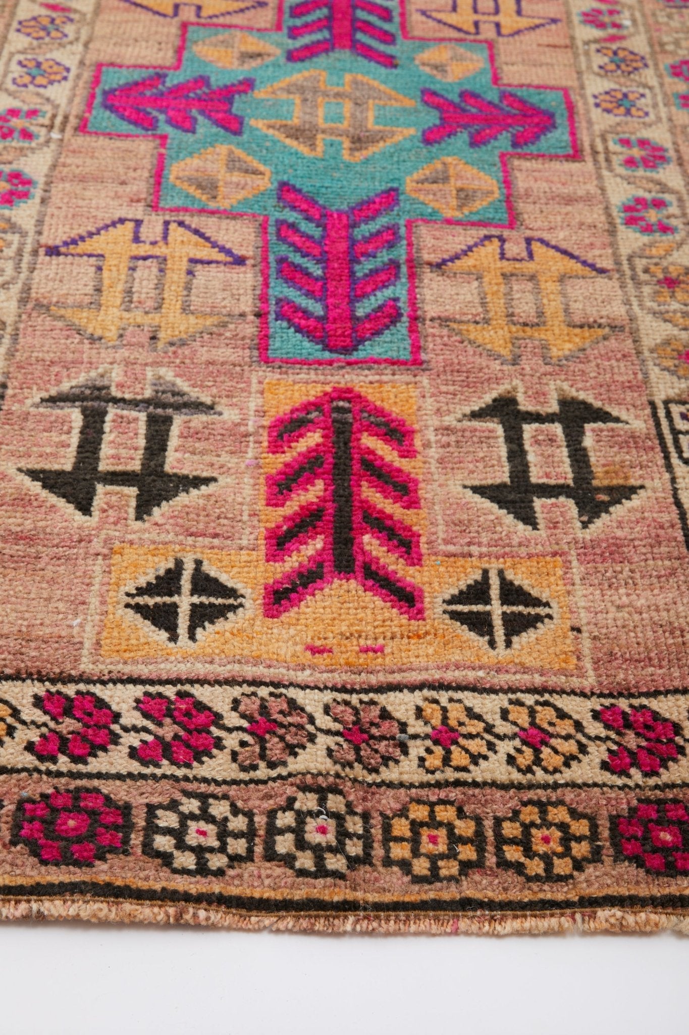 'Geneva' Vintage Turkish Runner - 2'10.5'' x 13'1'' - Canary Lane