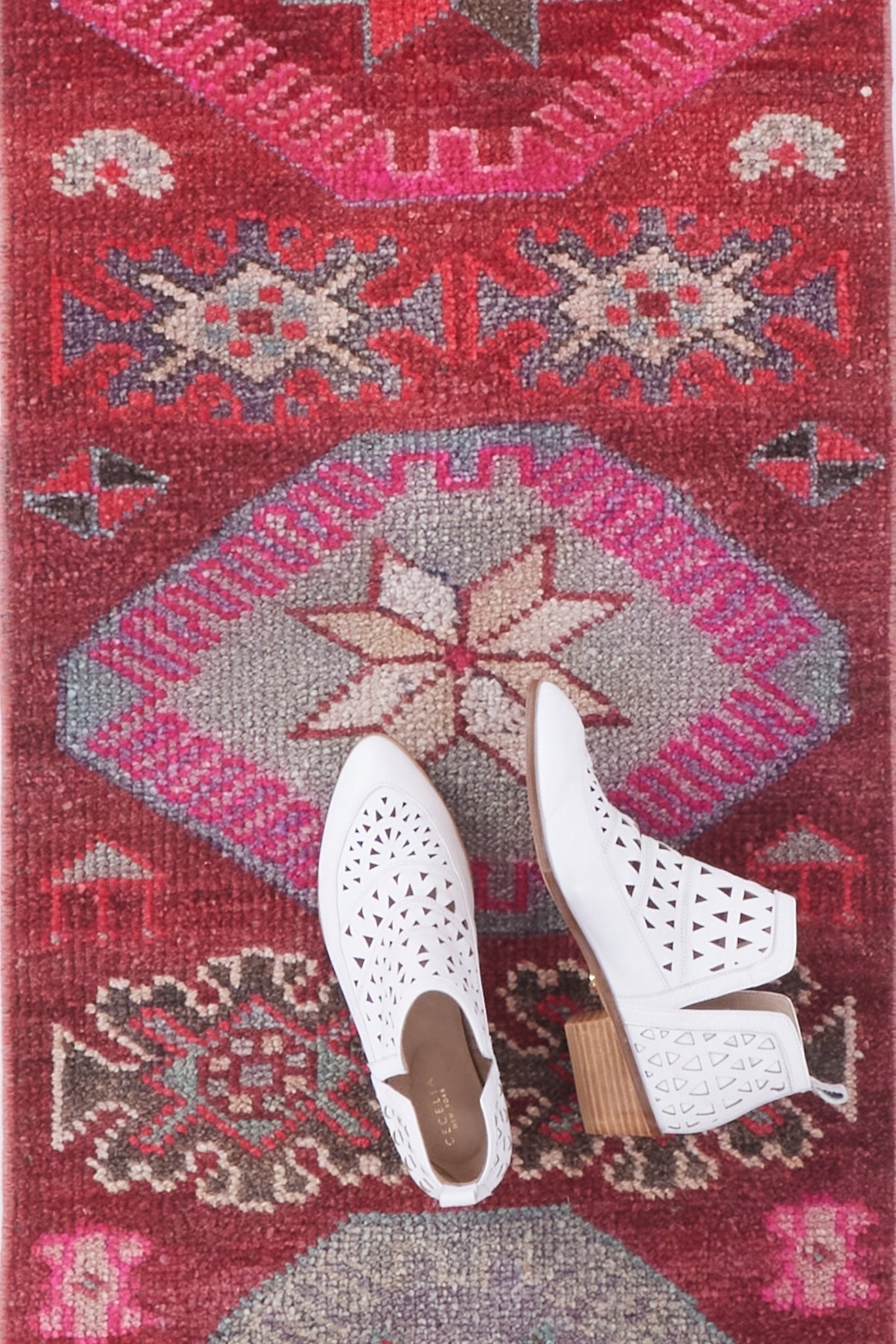'Hallie' Vintage Turkish Runner - 1'7'' x 11'3'' - Canary Lane