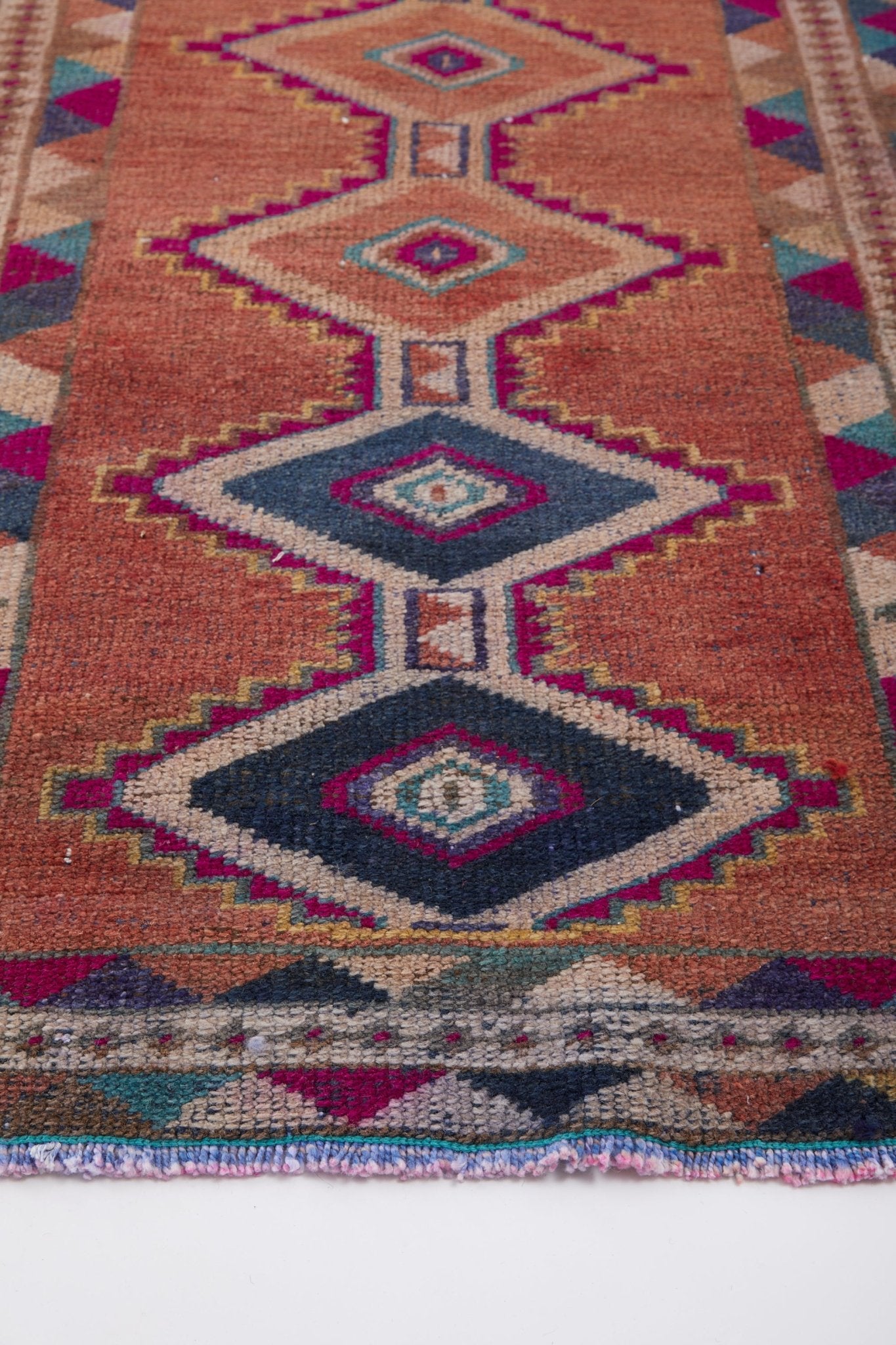 'Junie' Vintage Turkish Runner - 2'10'' x 13'11'' - Canary Lane