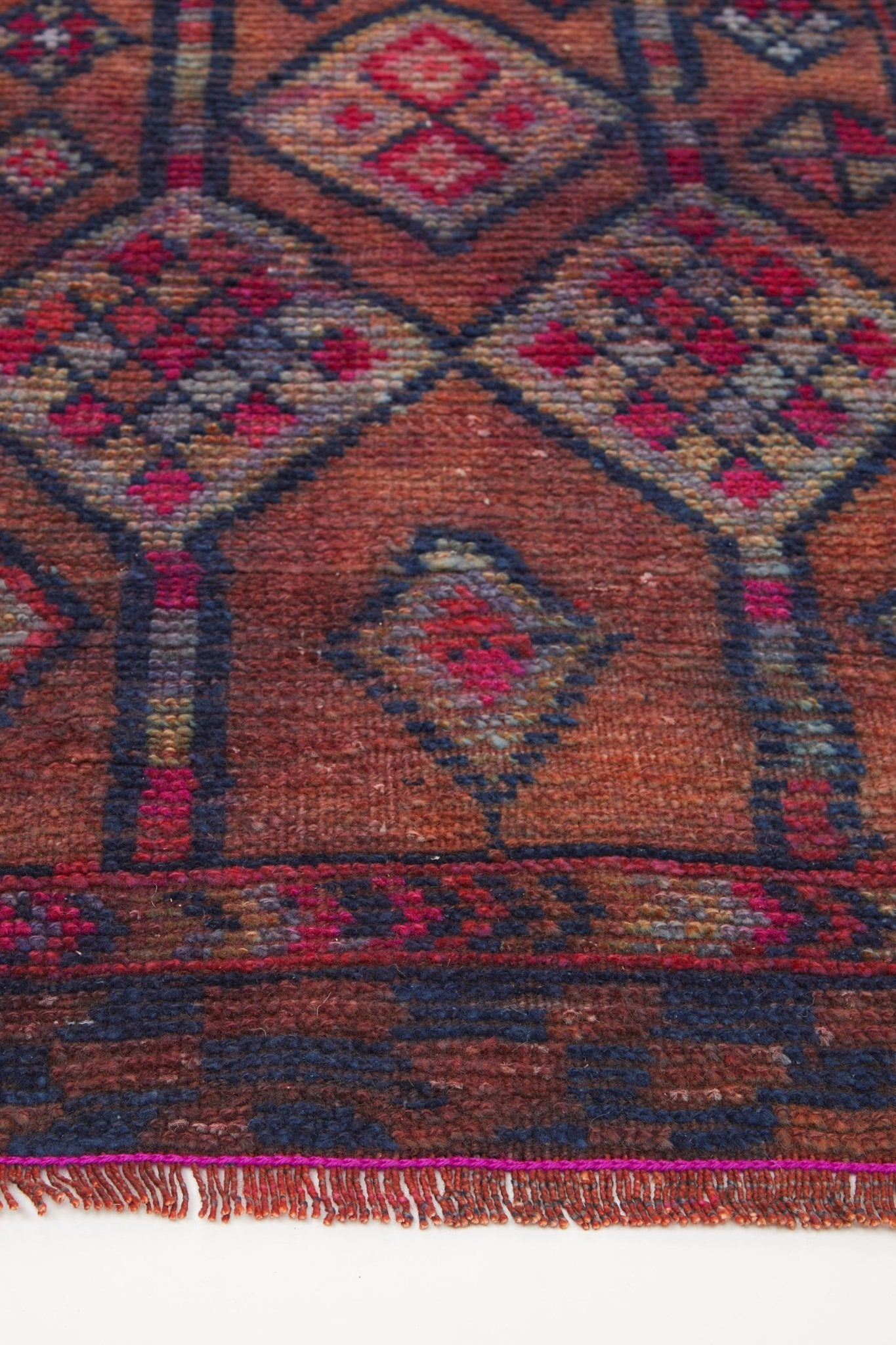 'Lilac' Vintage Turkish Runner - 2'5.5'' x 10'11'' - Canary Lane