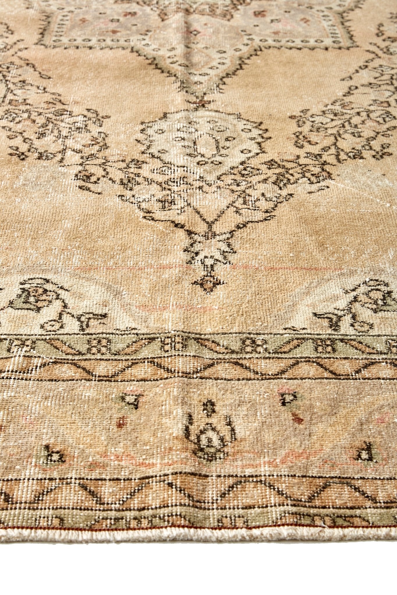 'Lotus' Vintage Persian Rug - 7'6