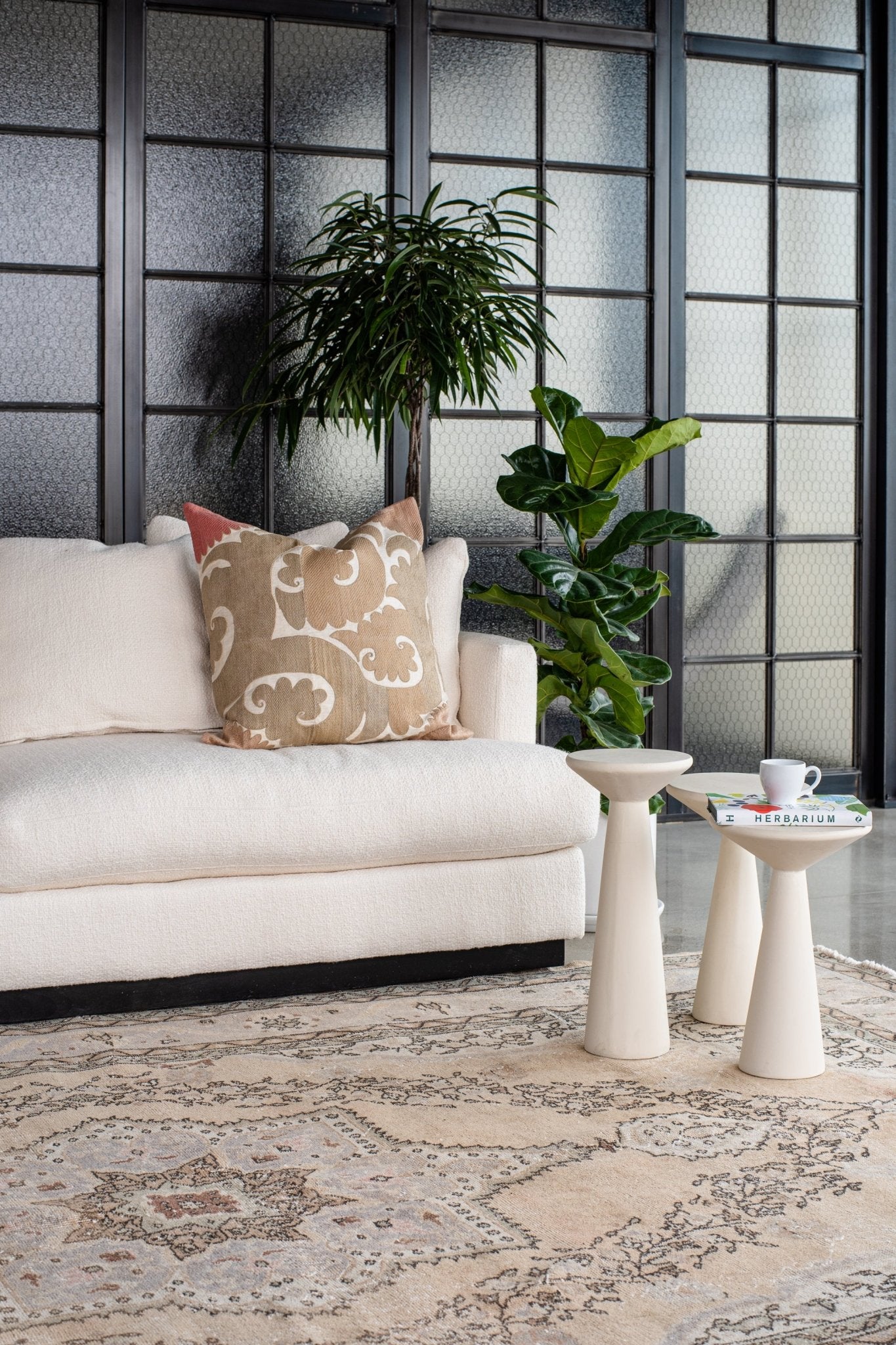 'Lotus' Vintage Persian Rug - 7'6