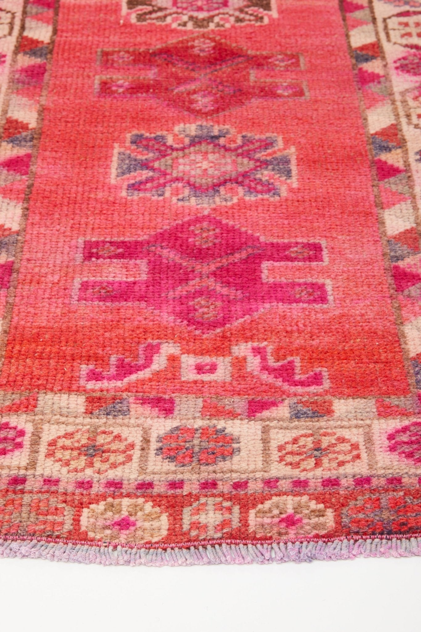 'Nelly' Vintage Turkish Runner - 2'9.5'' x 12'2'' - Canary Lane