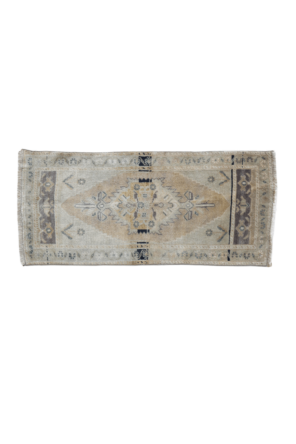 No. 1657 Mini Turkish Vintage Rug - 1'9