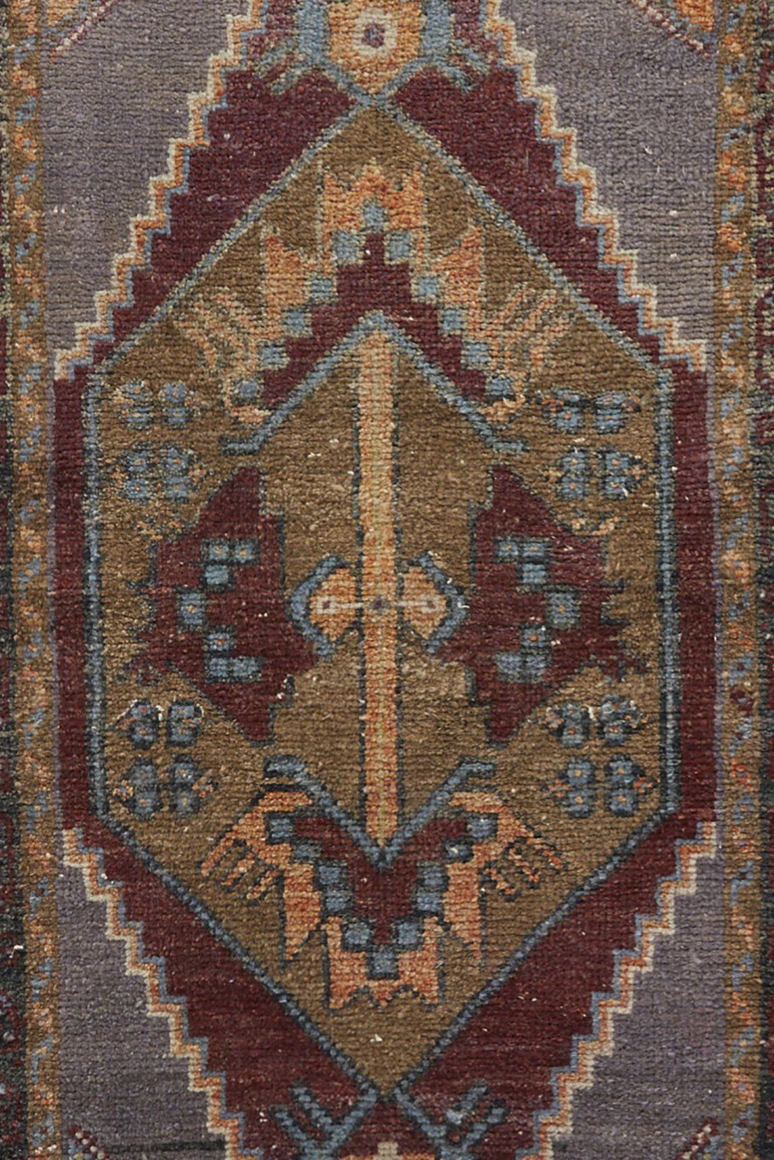 No. 656 Mini Rug - 1'10.5
