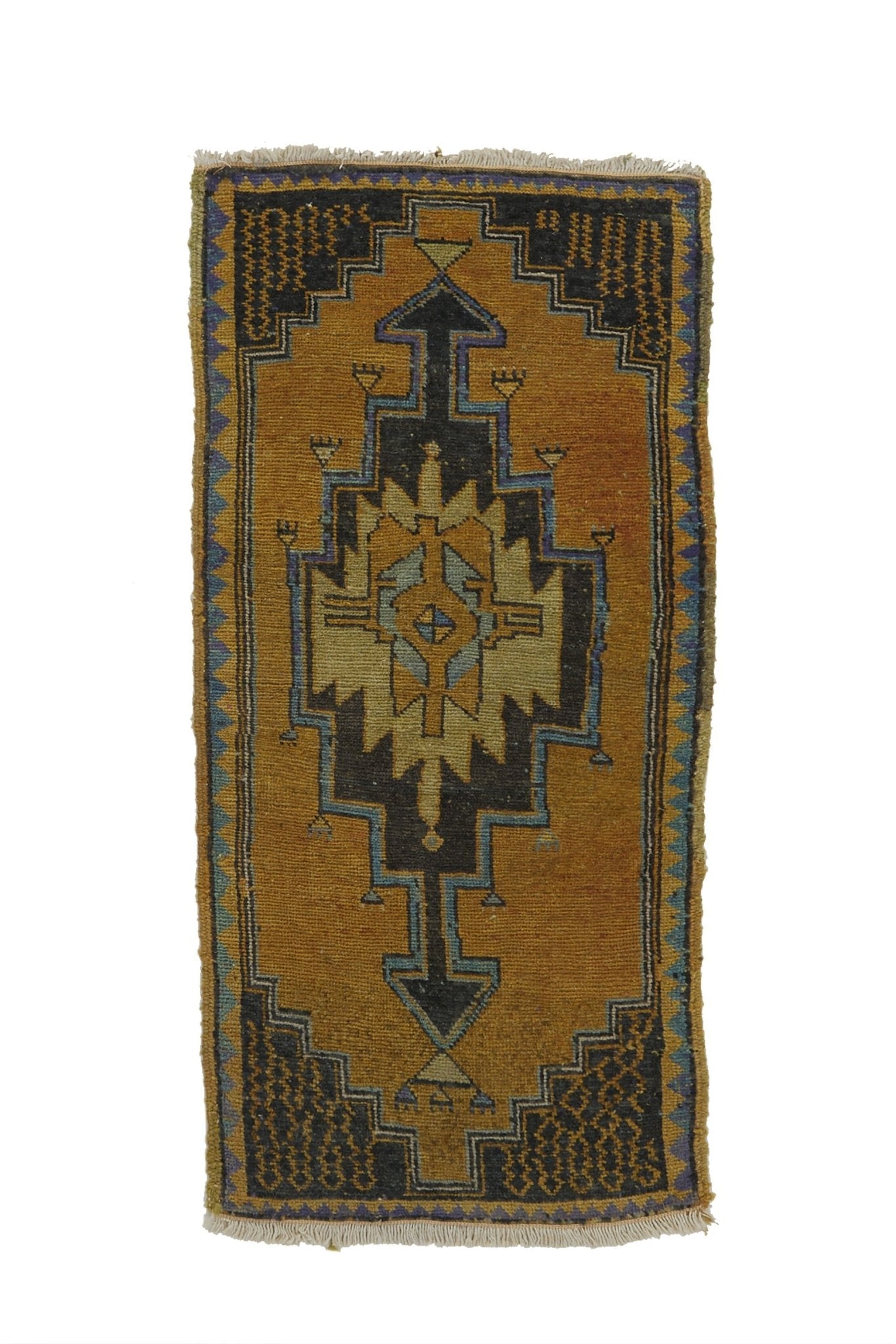No. 755 Mini Rug - 1'8