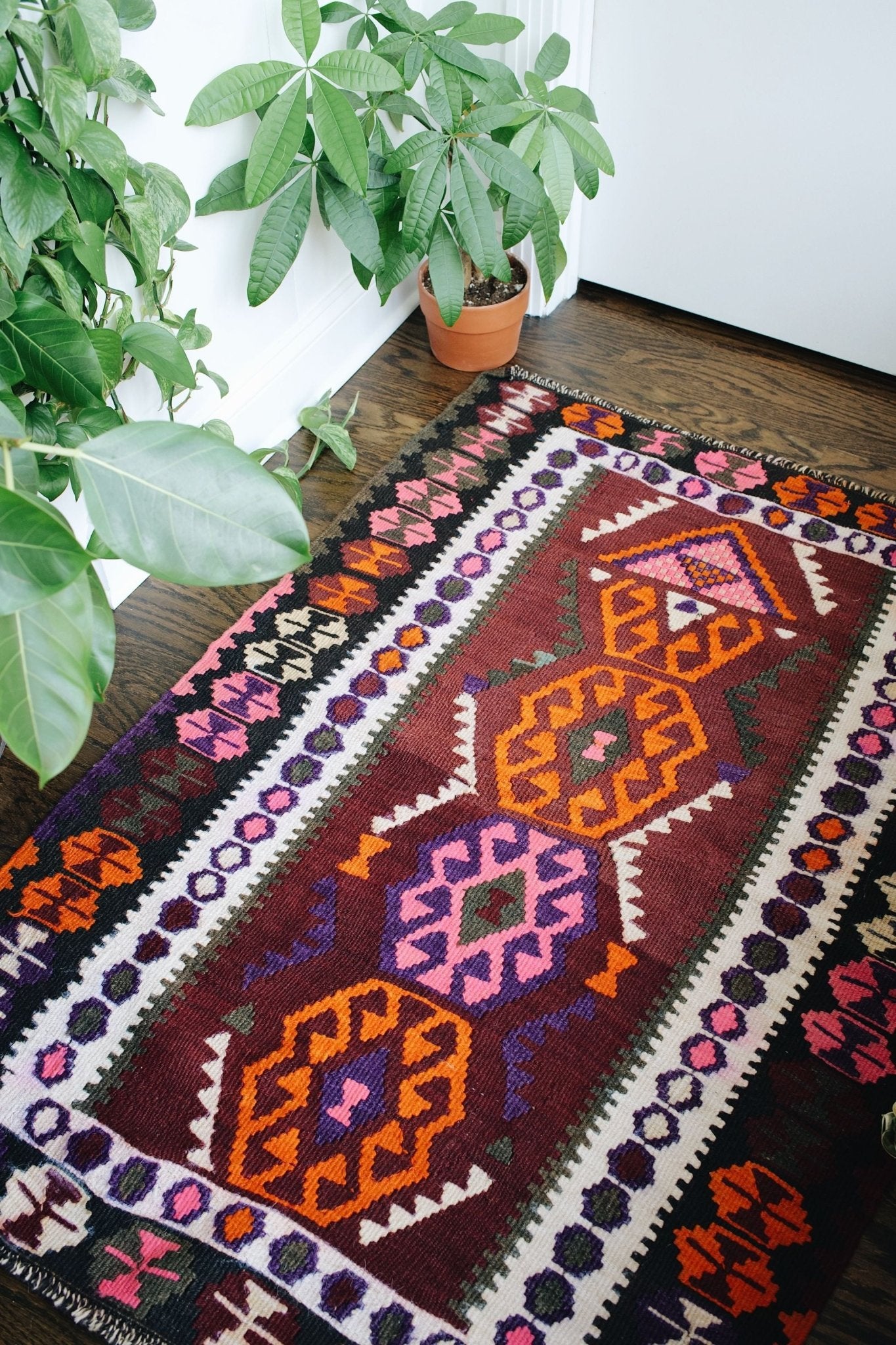 'Sparkler' Small Vintage Turkish Kilim Rug - 3’1” x 4’5” - Canary Lane