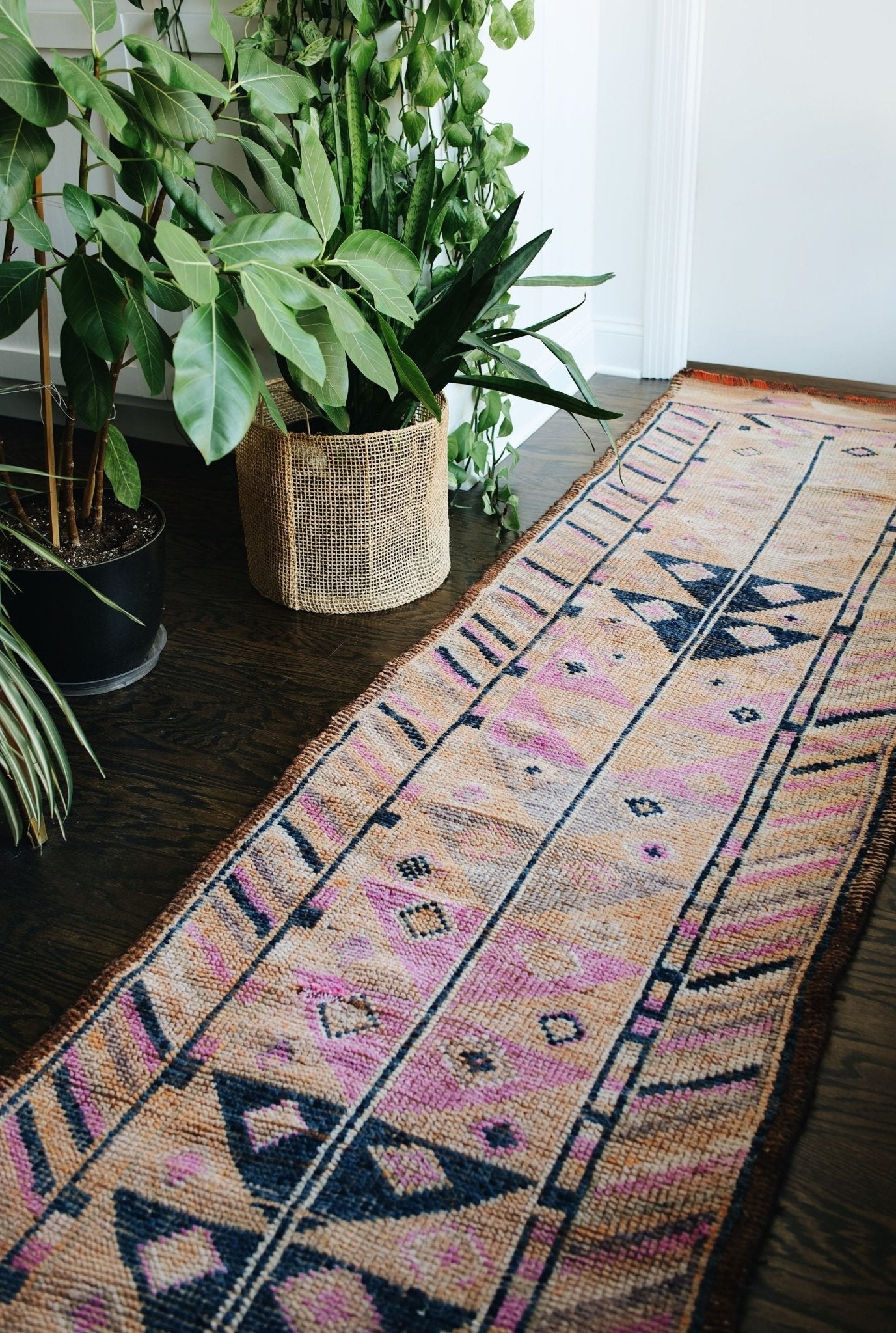 'Sunrise' Long Turkish Runner Rug - 2'8