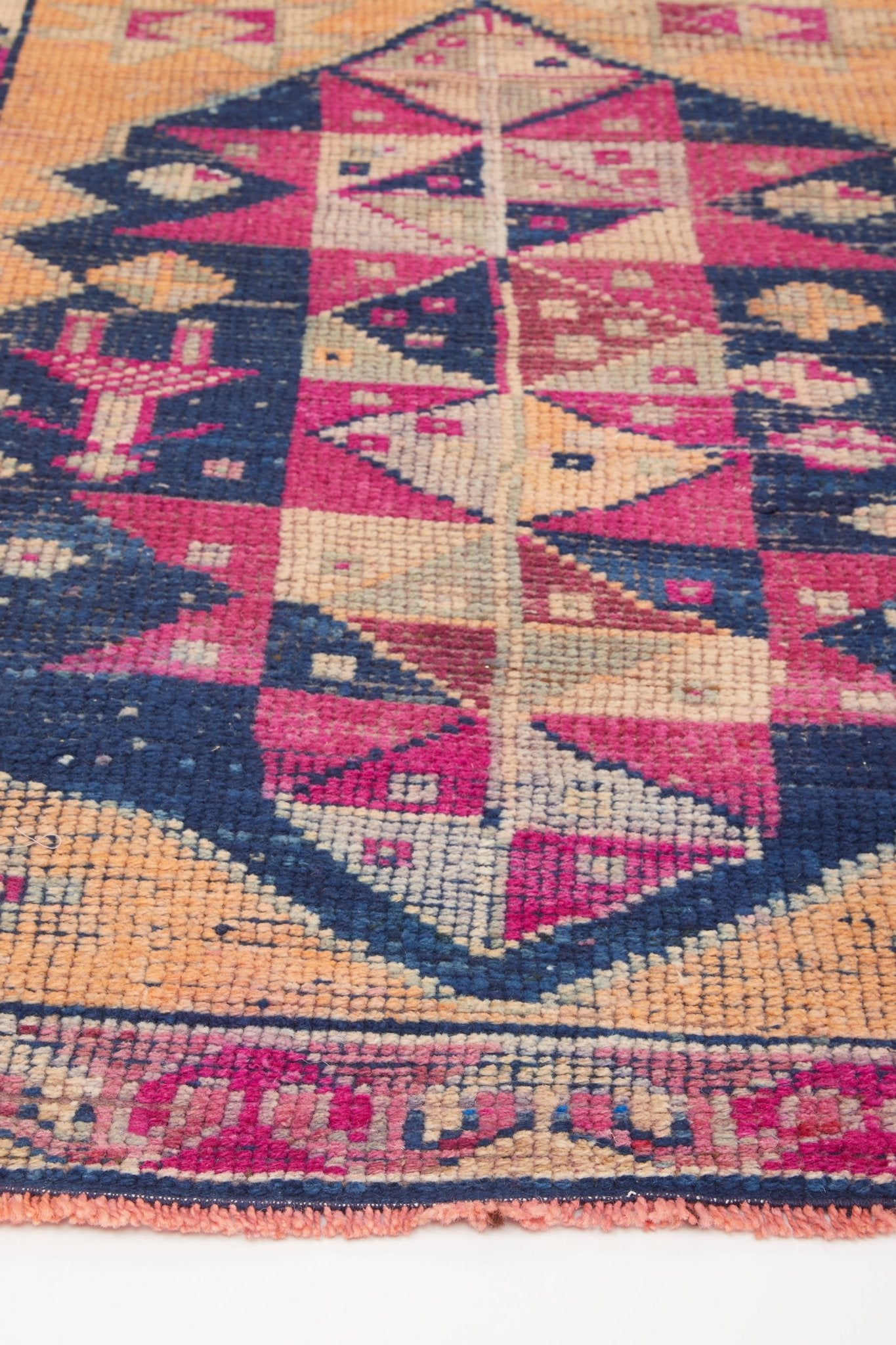 'Sweetspire' Vintage Turkish Runner - 3'2'' x 10'6'' - Canary Lane