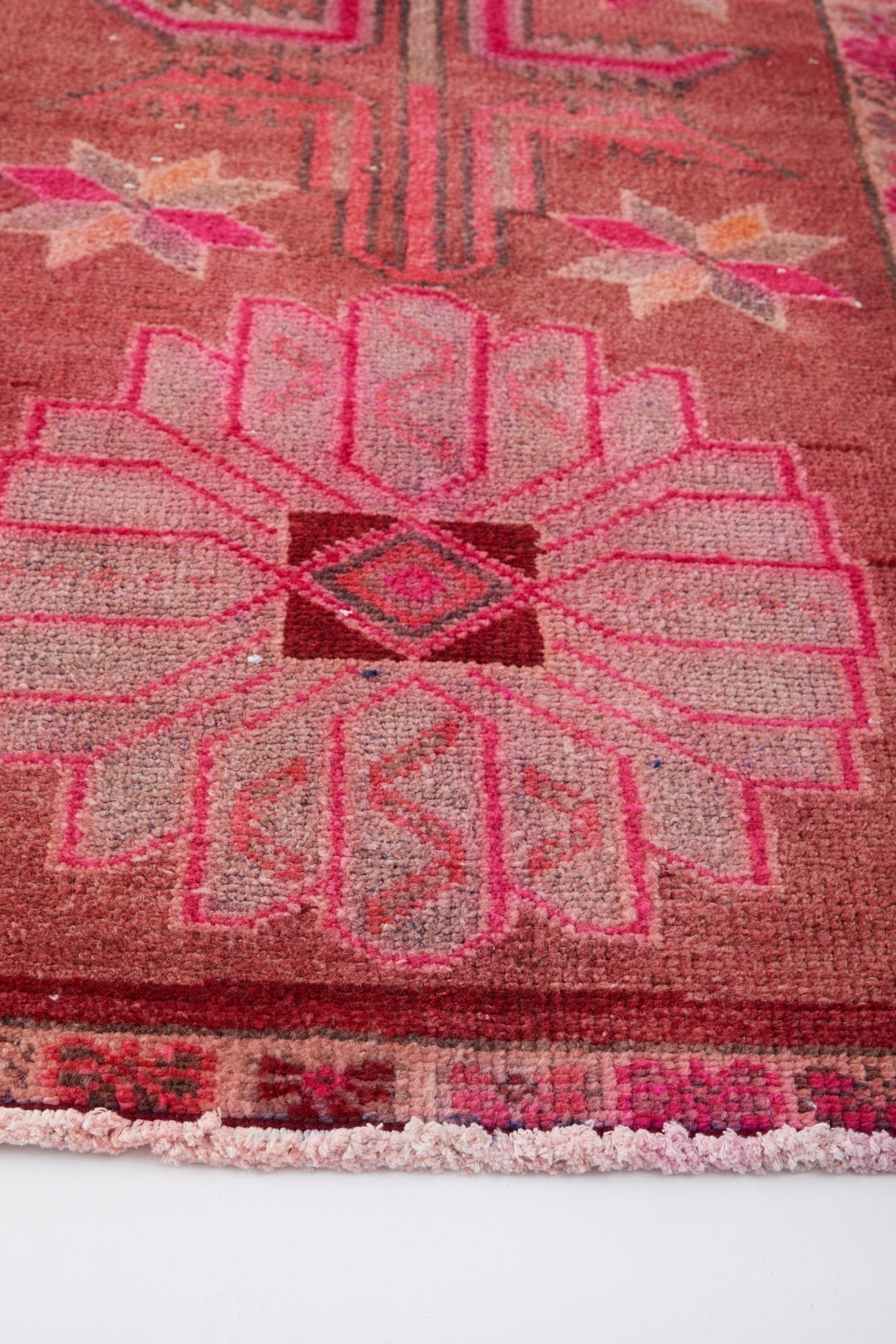 'Vera' Vintage Turkish Runner - 2'4.5'' x 12'2'' - Canary Lane