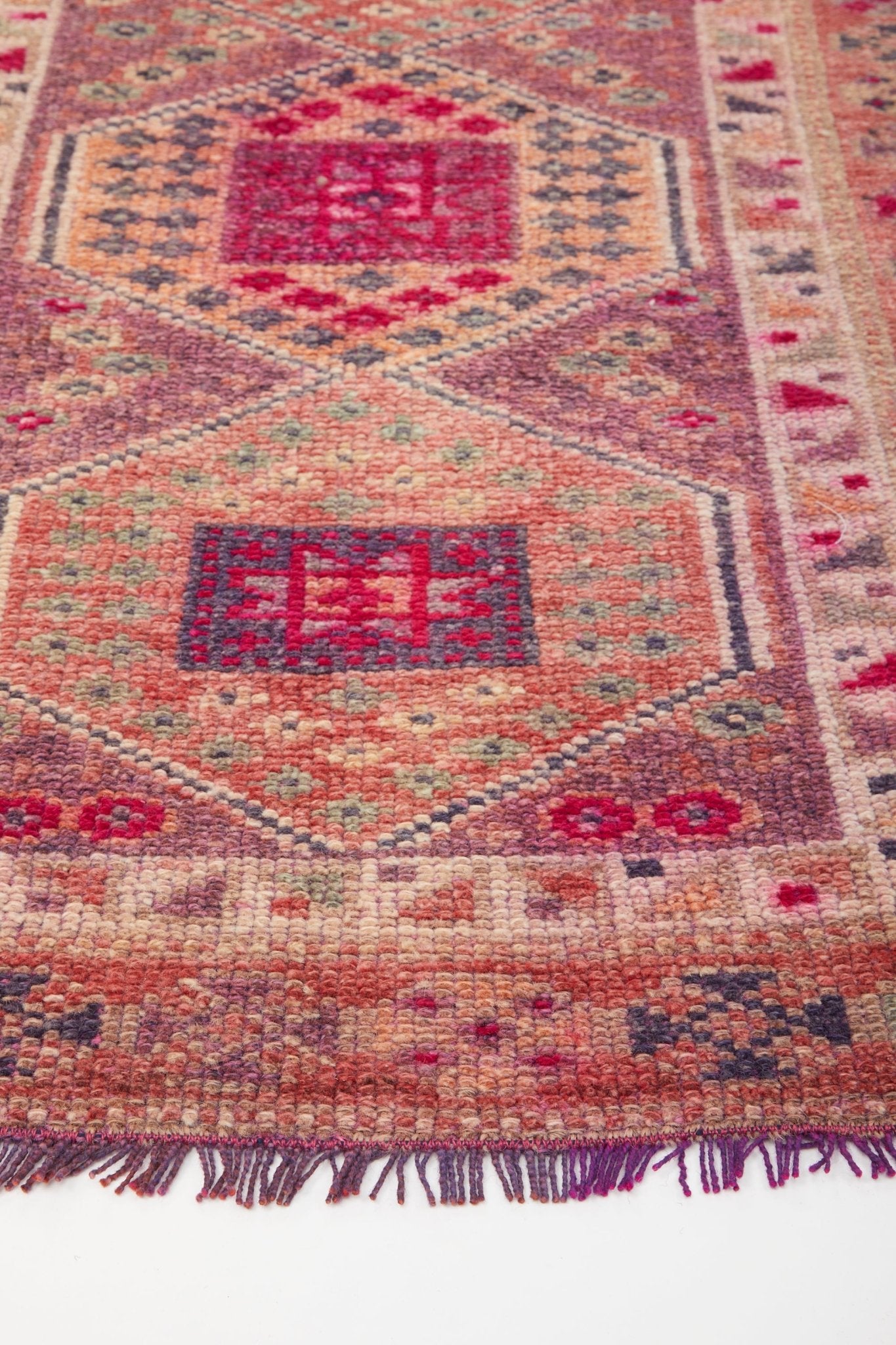 'Veronia' Turkish Vintage Runner - 2'5