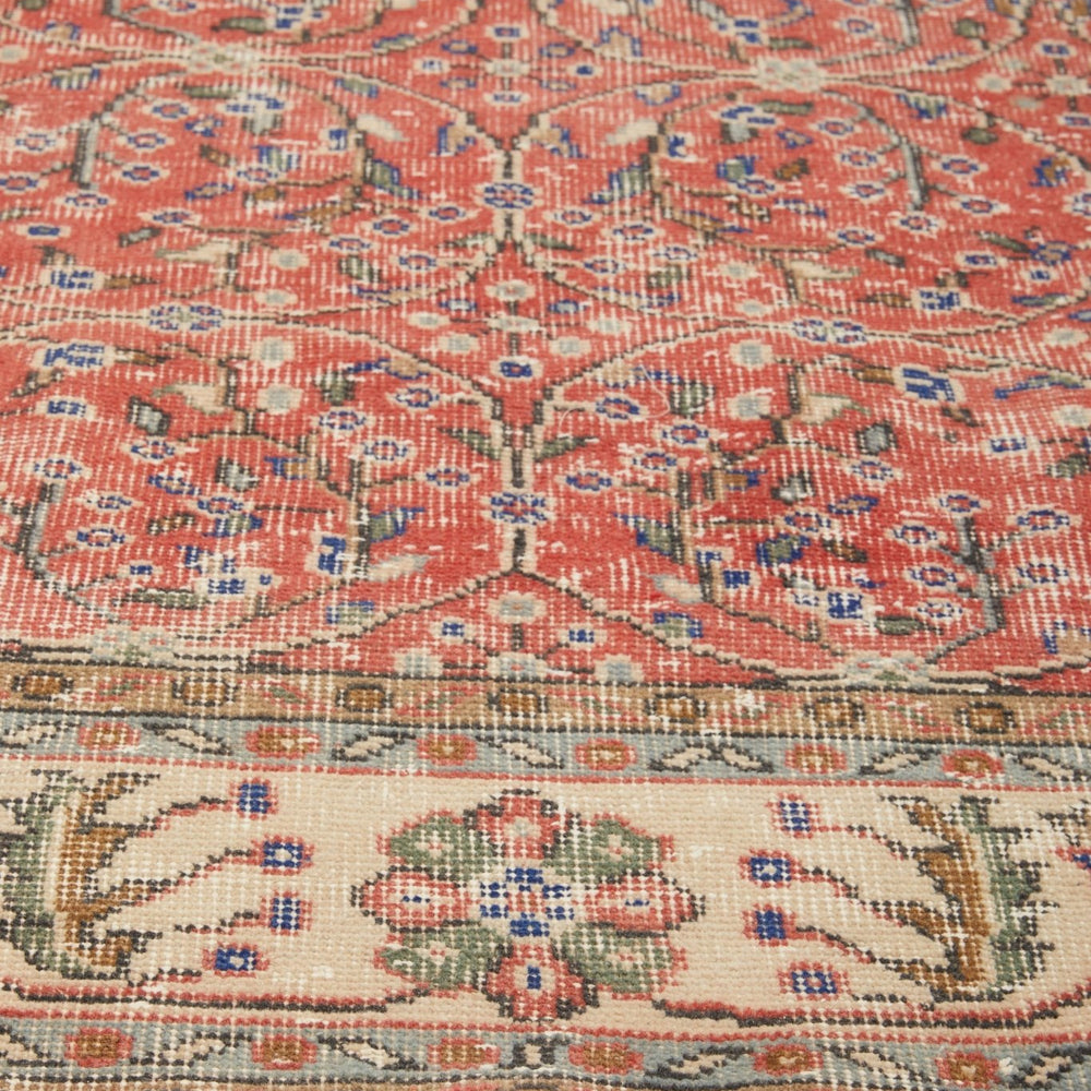 
                  
                    'Adelaide' Vintage Turkish Distressed Area Rug - 5'5'' x 9'1'' - Canary Lane
                  
                