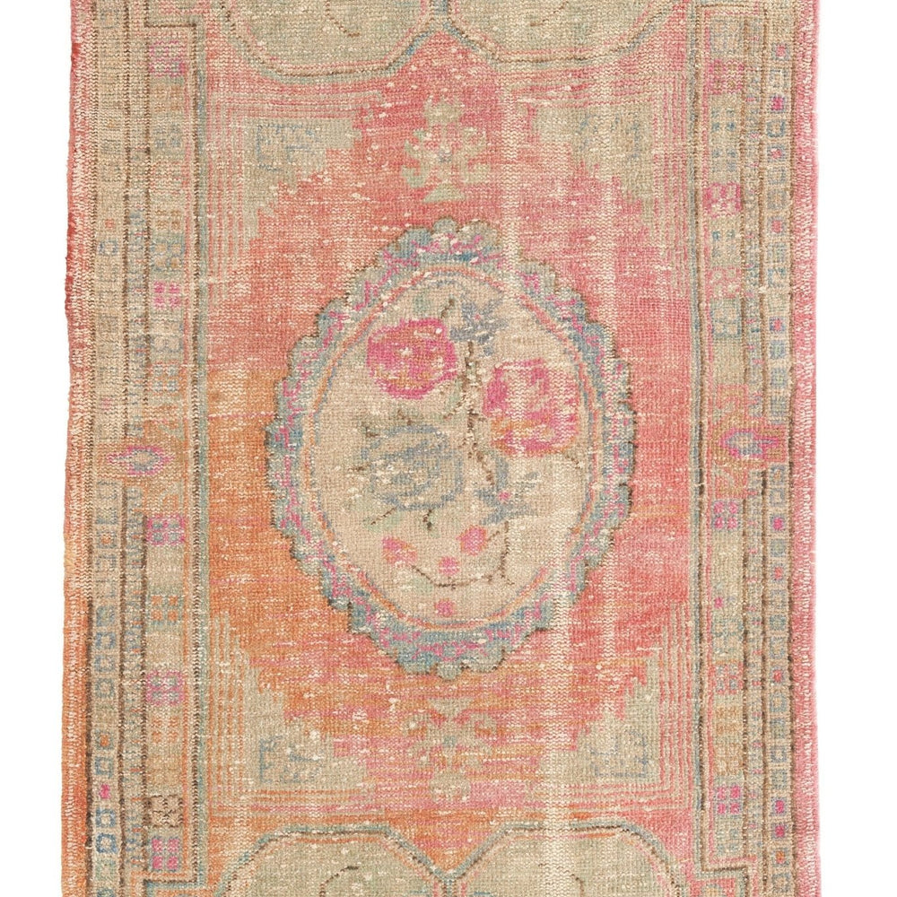 'Antoinette' Faded Oushak Small Accent Rug - 3'4'' x 5'5'' - Canary Lane