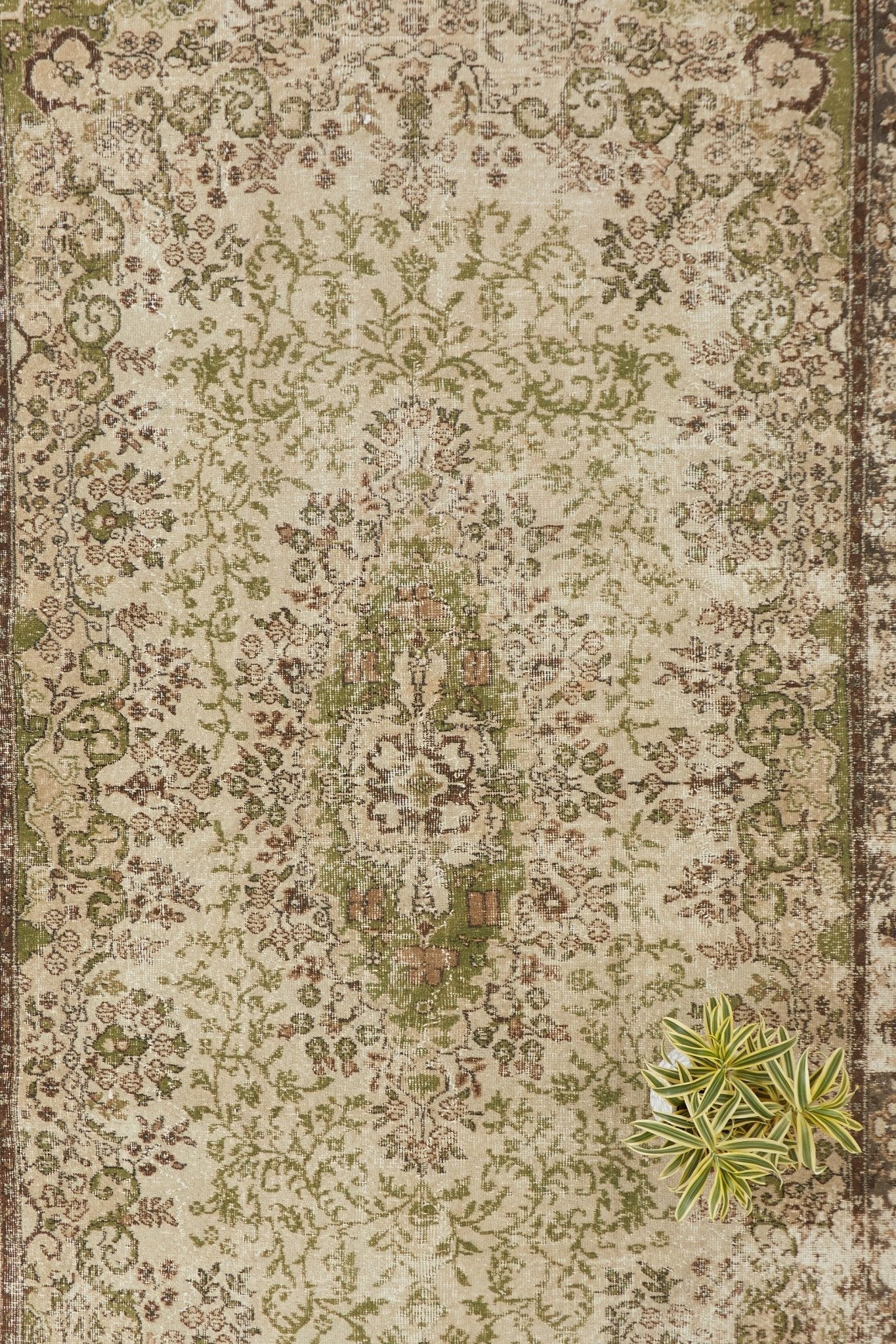 'Aries' Turkish Vintage Area Rug - 6'4" x 10'8" - Canary Lane