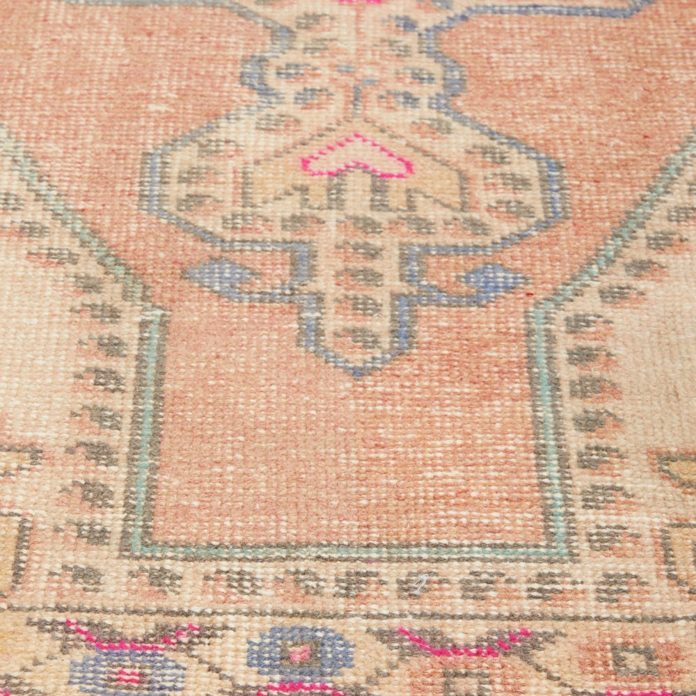 
                  
                    'Creed' Vintage Turkish Area Rug - 4'4'' x 7'6'' - Canary Lane
                  
                