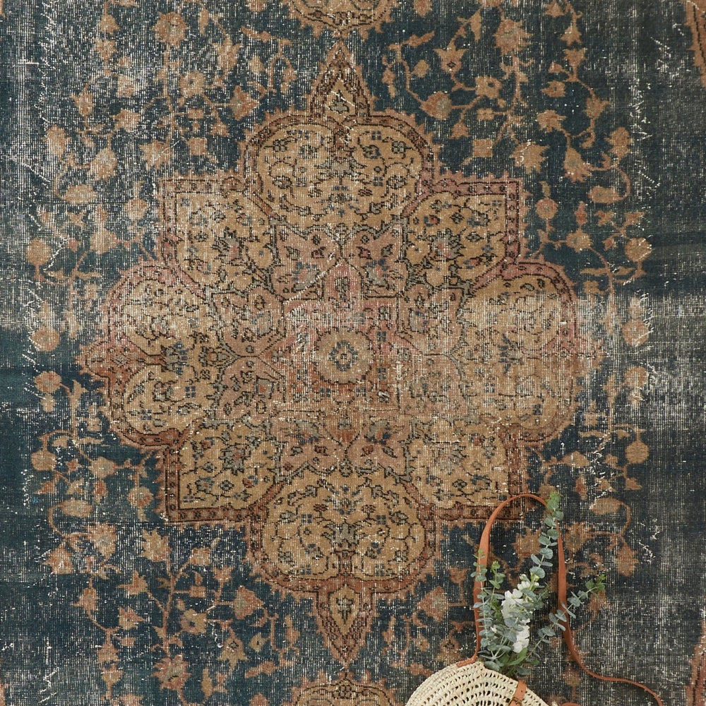 
                  
                    'Dahlia' Turkish Vintage Area Rug - 8’3” x 12’9” - Canary Lane
                  
                
