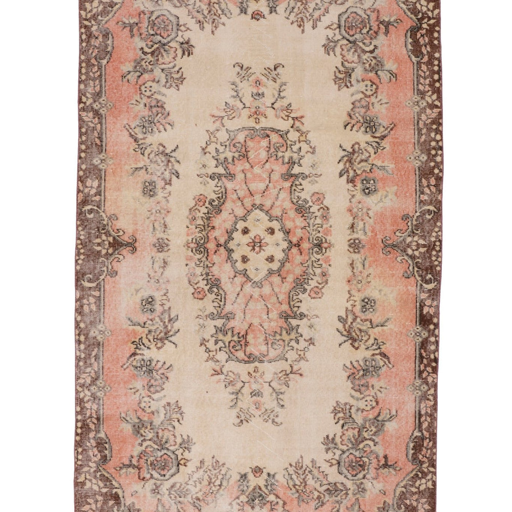 'Darwin' Vintage Turkish Distressed Area Rug - 4'7.5'' x 8'4'' - Canary Lane