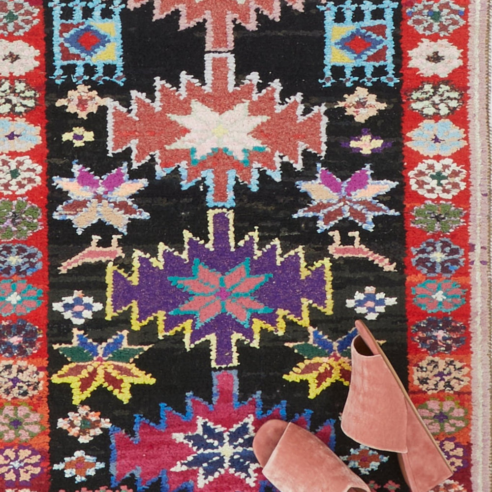 
                  
                    'Eclipse' Vintage Turkish Runner - 2'7'' x 11'11'' - Canary Lane
                  
                