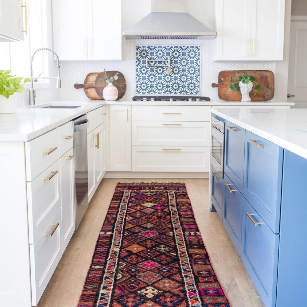 
                  
                    'Edna' Vintage Turkish Runner - 2'7'' x 11'1'' - Canary Lane
                  
                