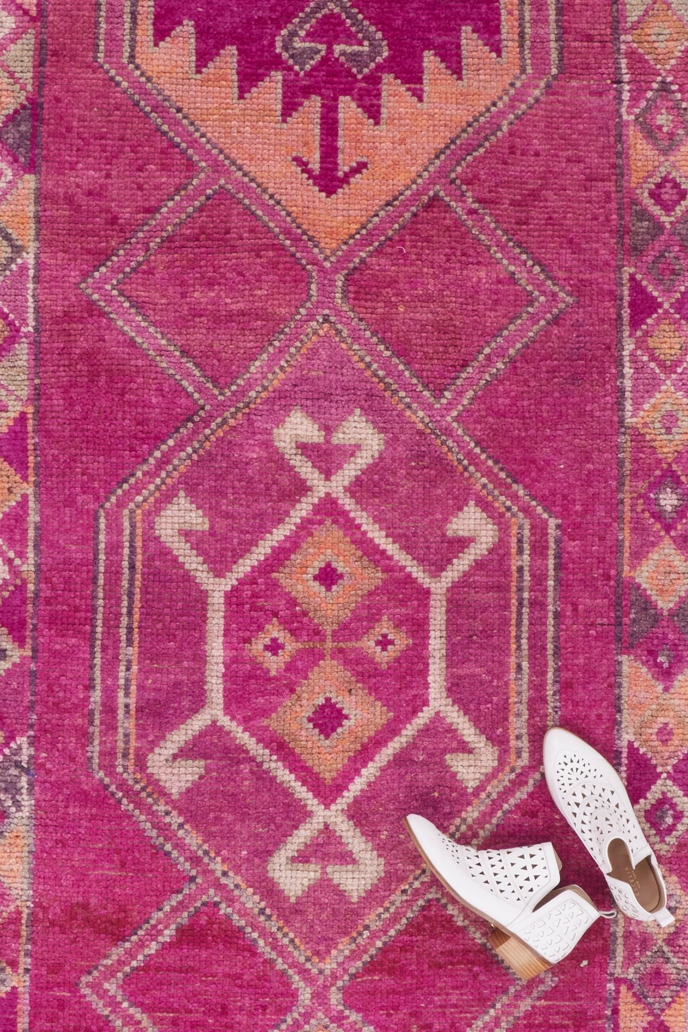 'Eloise' Vintage Turkish Runner - 3'4.5'' x 11'6.5'' - Canary Lane