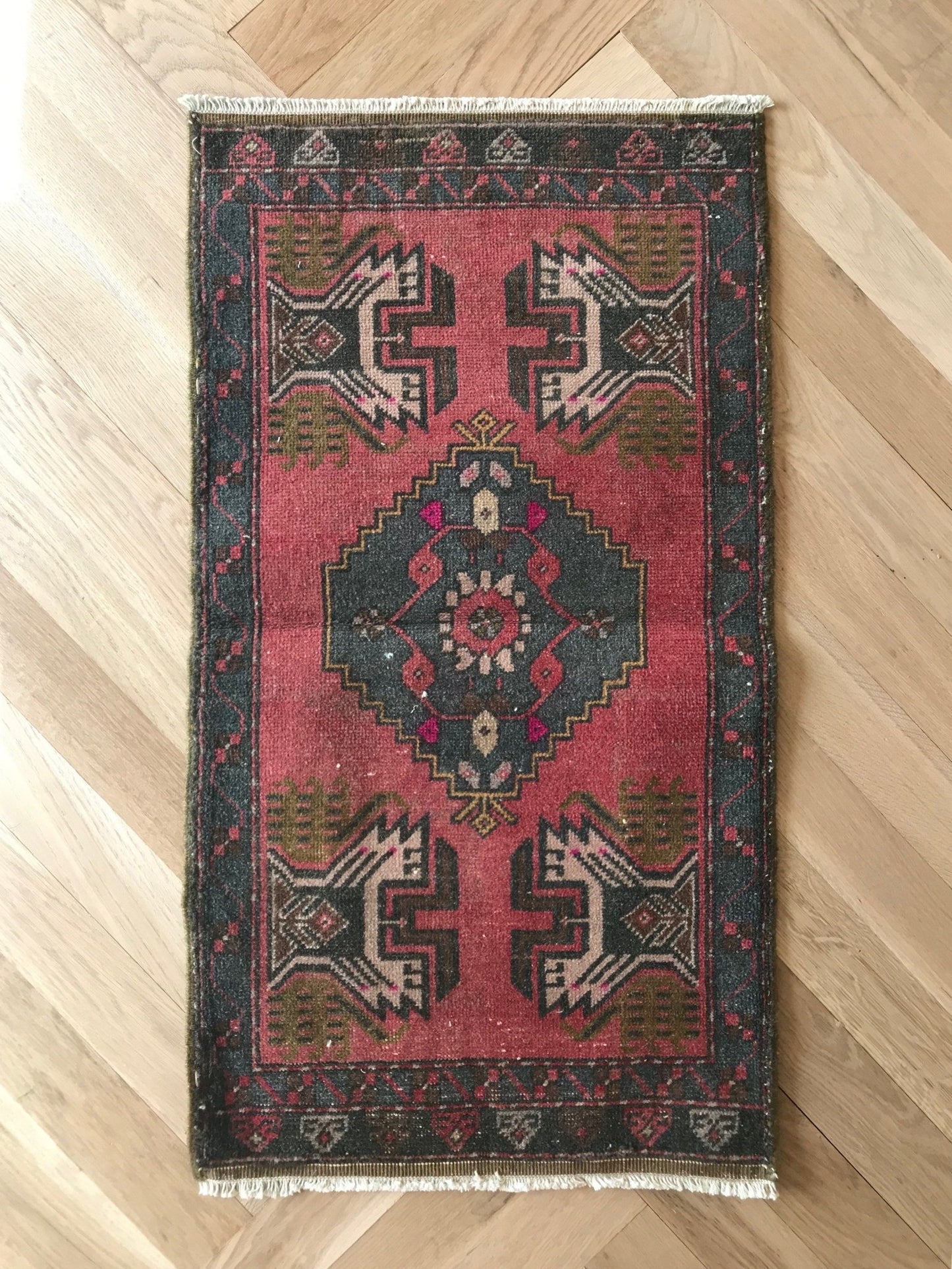 Flash Sale Rug #7 - Canary Lane