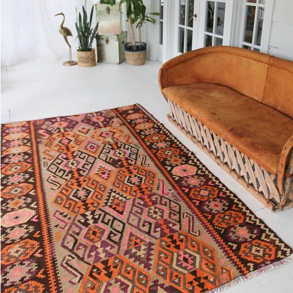 
                      
                        'Gardenia' Vintage Kilim Rug - 5' x 7'11" - Canary Lane
                      
                    