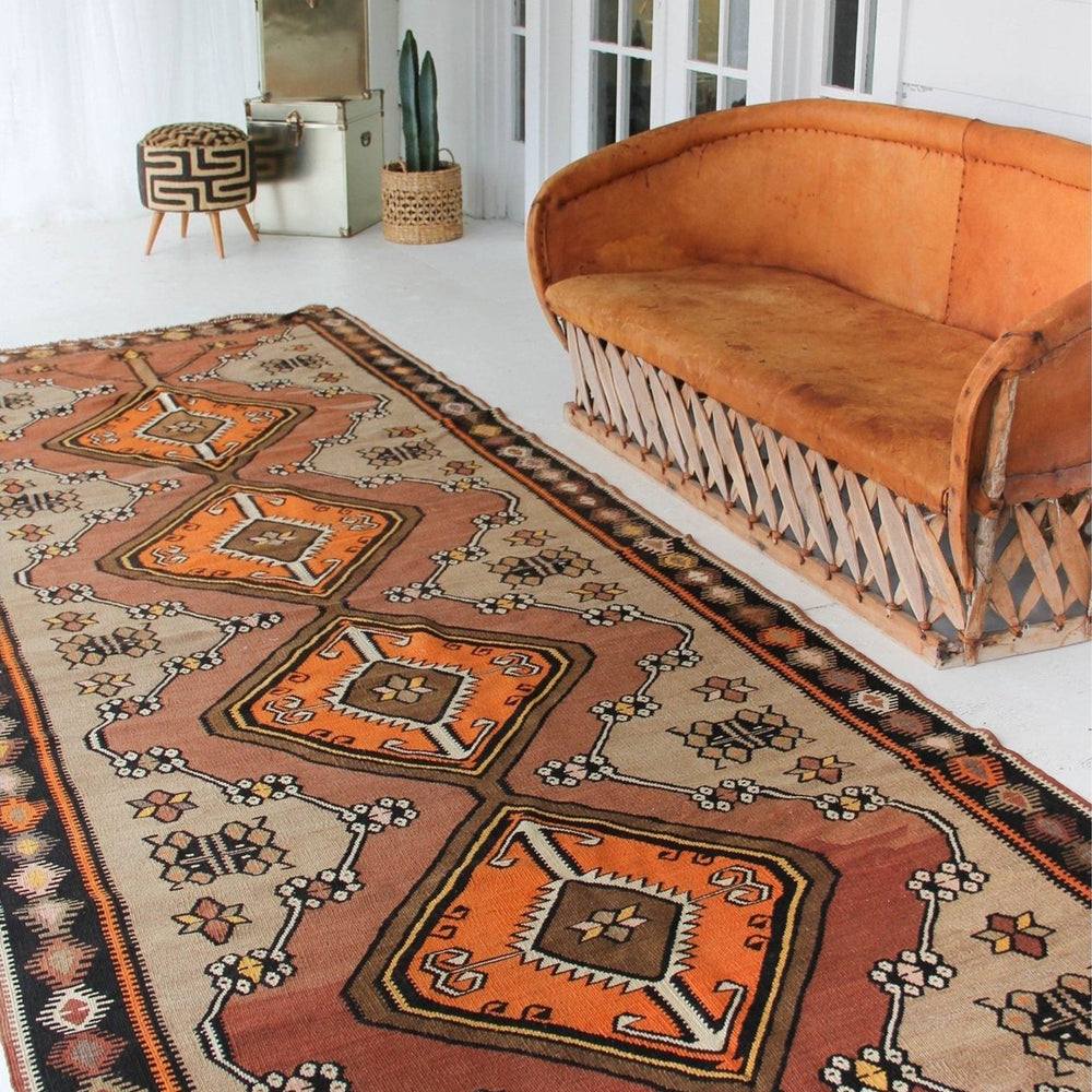 'Gemma' Vintage Kilim Rug - 4'10.5" x 13'9" - Canary Lane