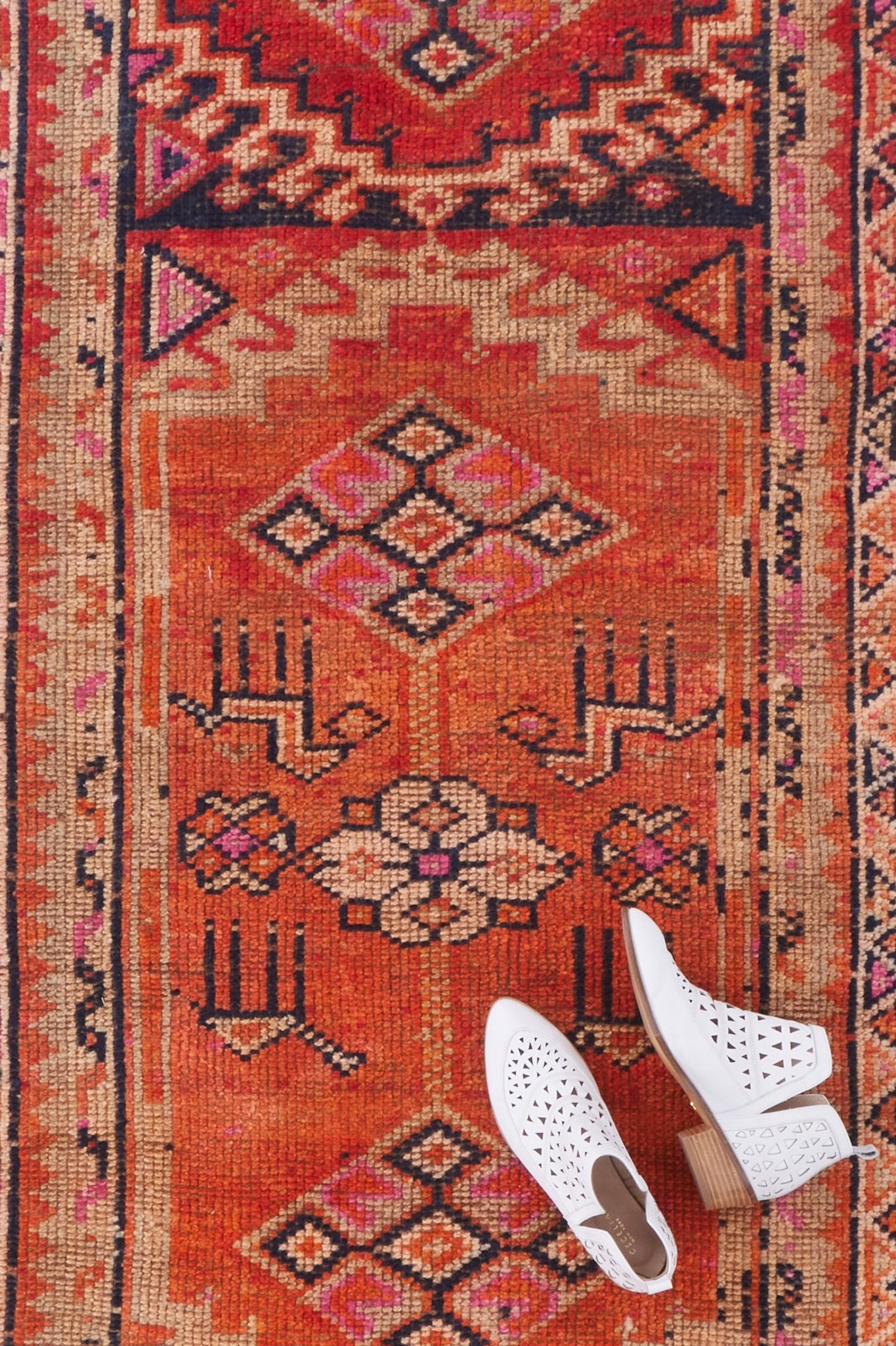 'Ginny' Vintage Turkish Runner - 2'9'' x 12'11'' - Canary Lane