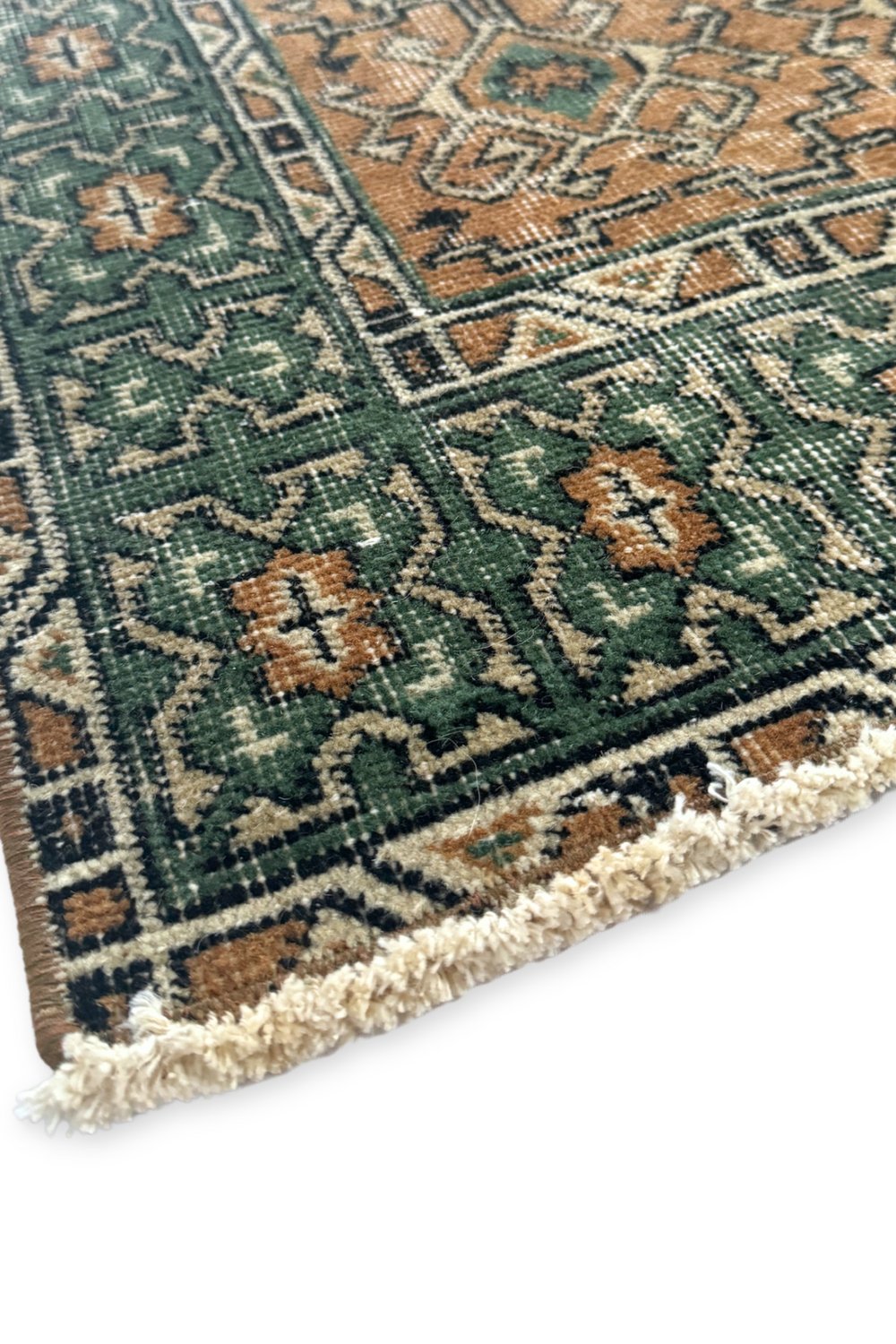 Canary Lane Handmade Vintage Area Rug- 'Gwynn'- 3'8.5'' x 7'7''