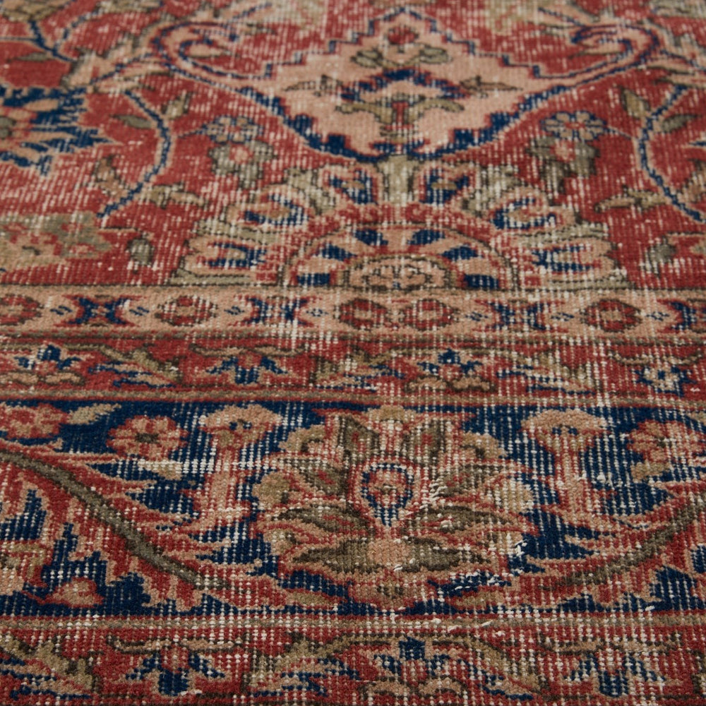 
                  
                    'Jasmine' Turkish Vintage Area Rug - 7’10” x 11” - Canary Lane
                  
                