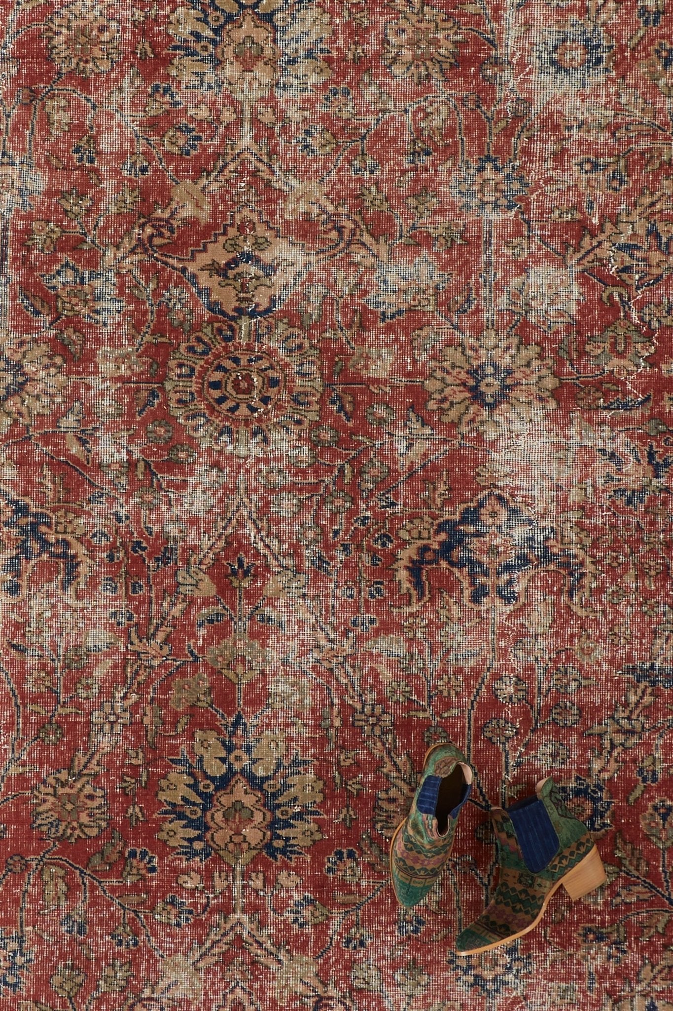 'Jasmine' Turkish Vintage Area Rug - 7’10” x 11” - Canary Lane