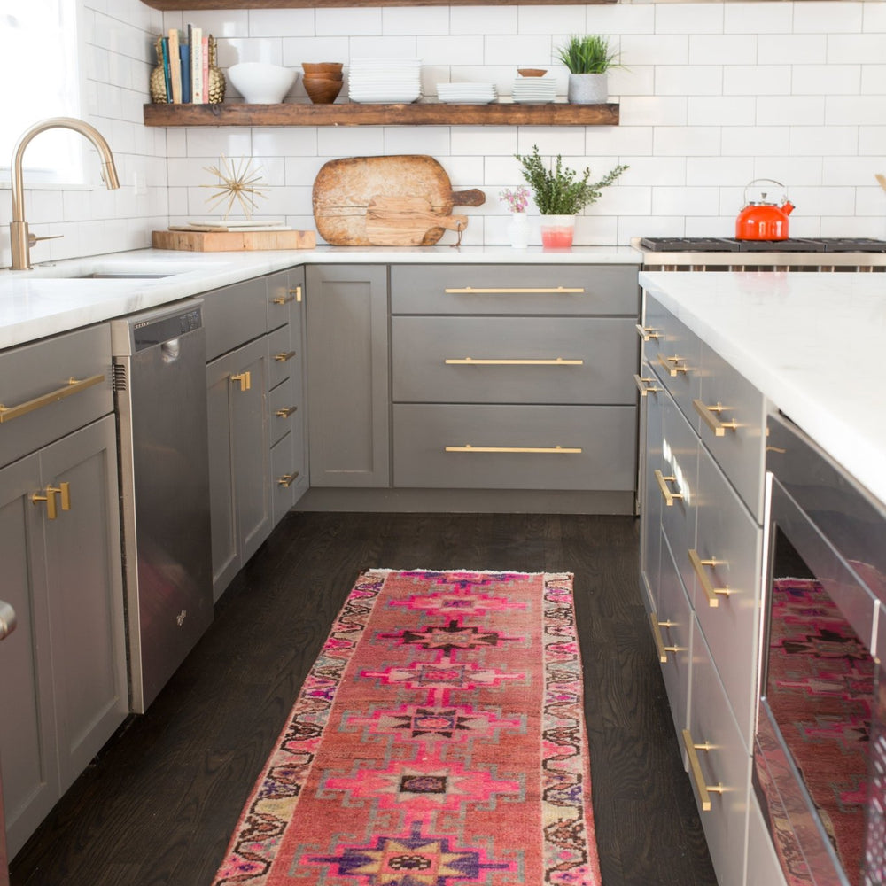 
                  
                    'Lola' Vintage Turkish Runner - 2'1'' x 9'7'' - Canary Lane
                  
                
