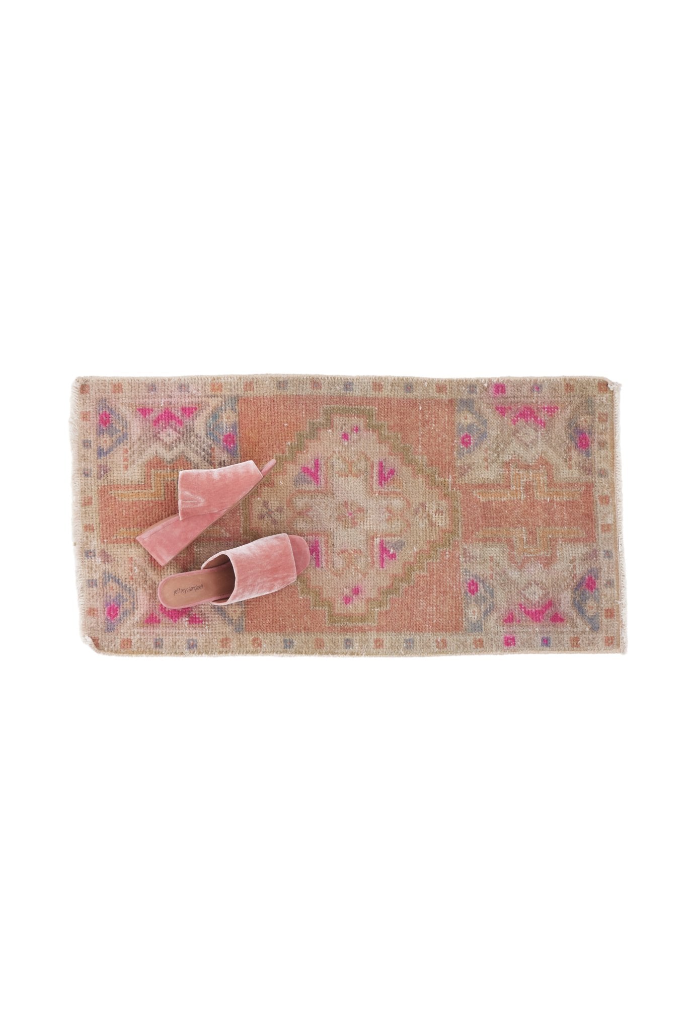 No. 1306 Mini Rug - 1'6.5'' x 3' - Canary Lane