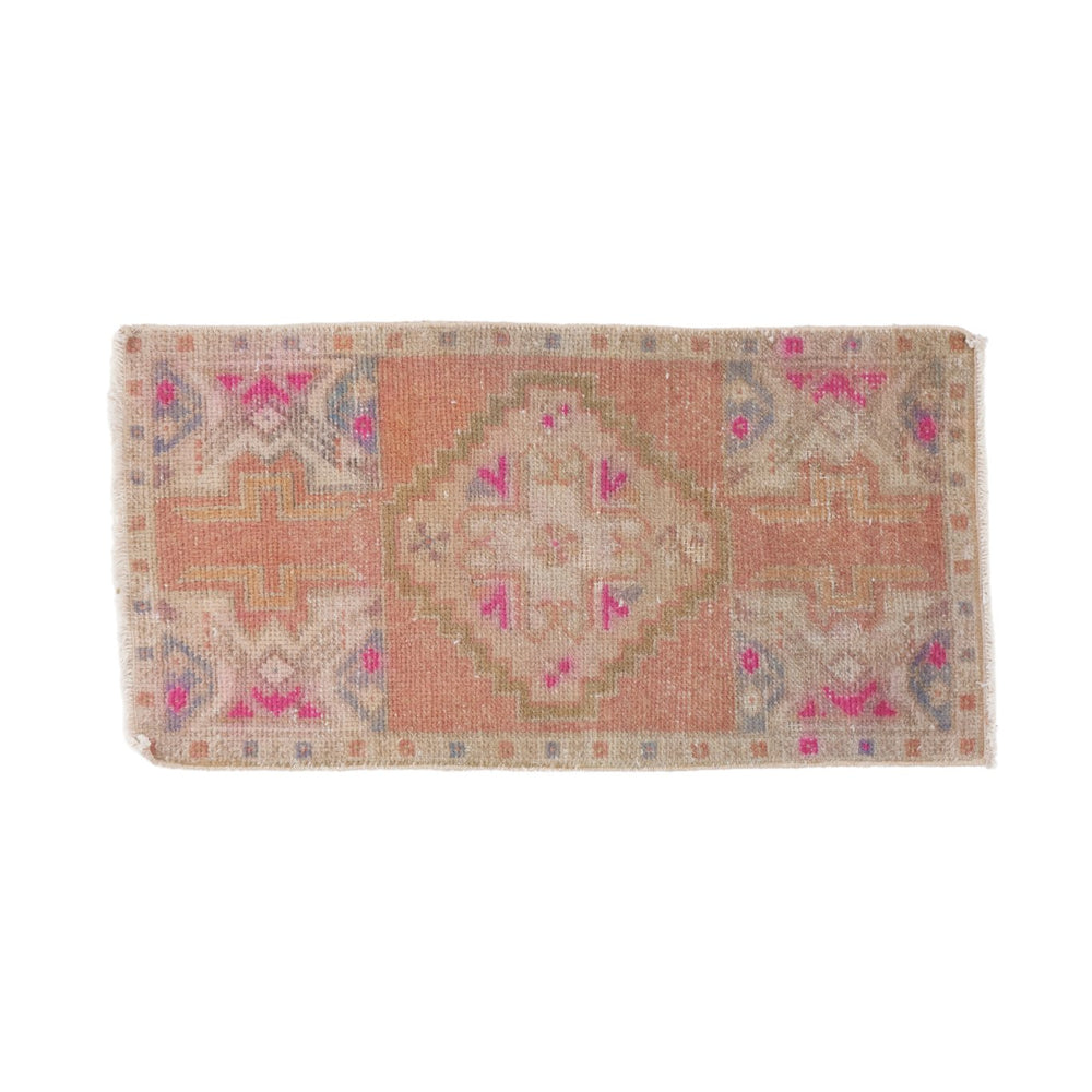 No. 1306 Mini Rug - 1'6.5'' x 3' - Canary Lane