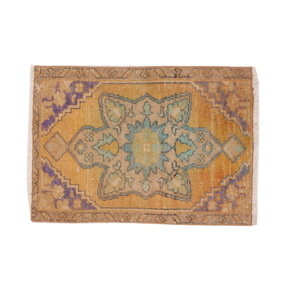 No. 1516 Mini Turkish Vintage Rug - 1'8.5" x 2'6" - Canary Lane