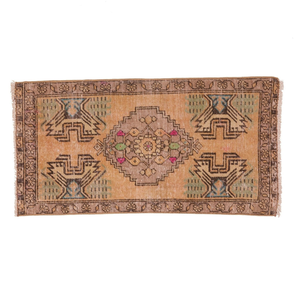 No. 1538 Mini Rug - 1'8'' x 3'3.5'' - Canary Lane