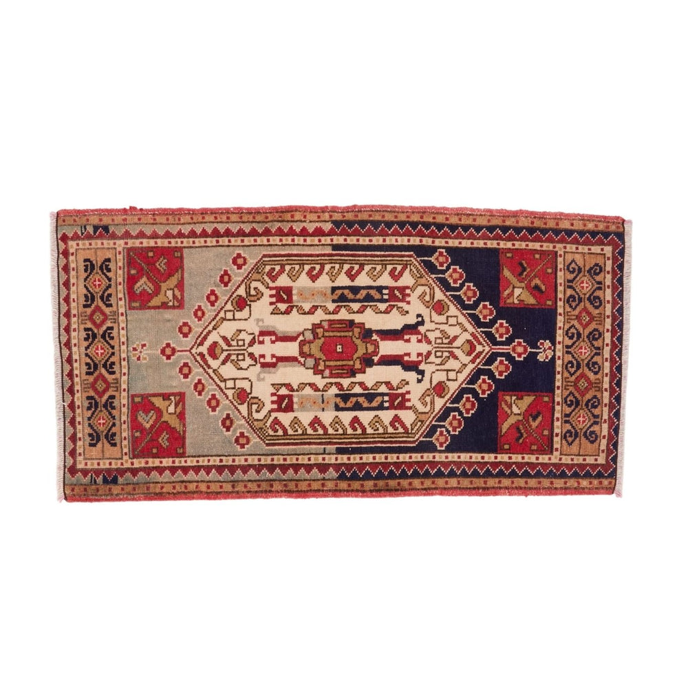 No. 1543 Mini Rug - 1'8.5'' x 3'4'' - Canary Lane